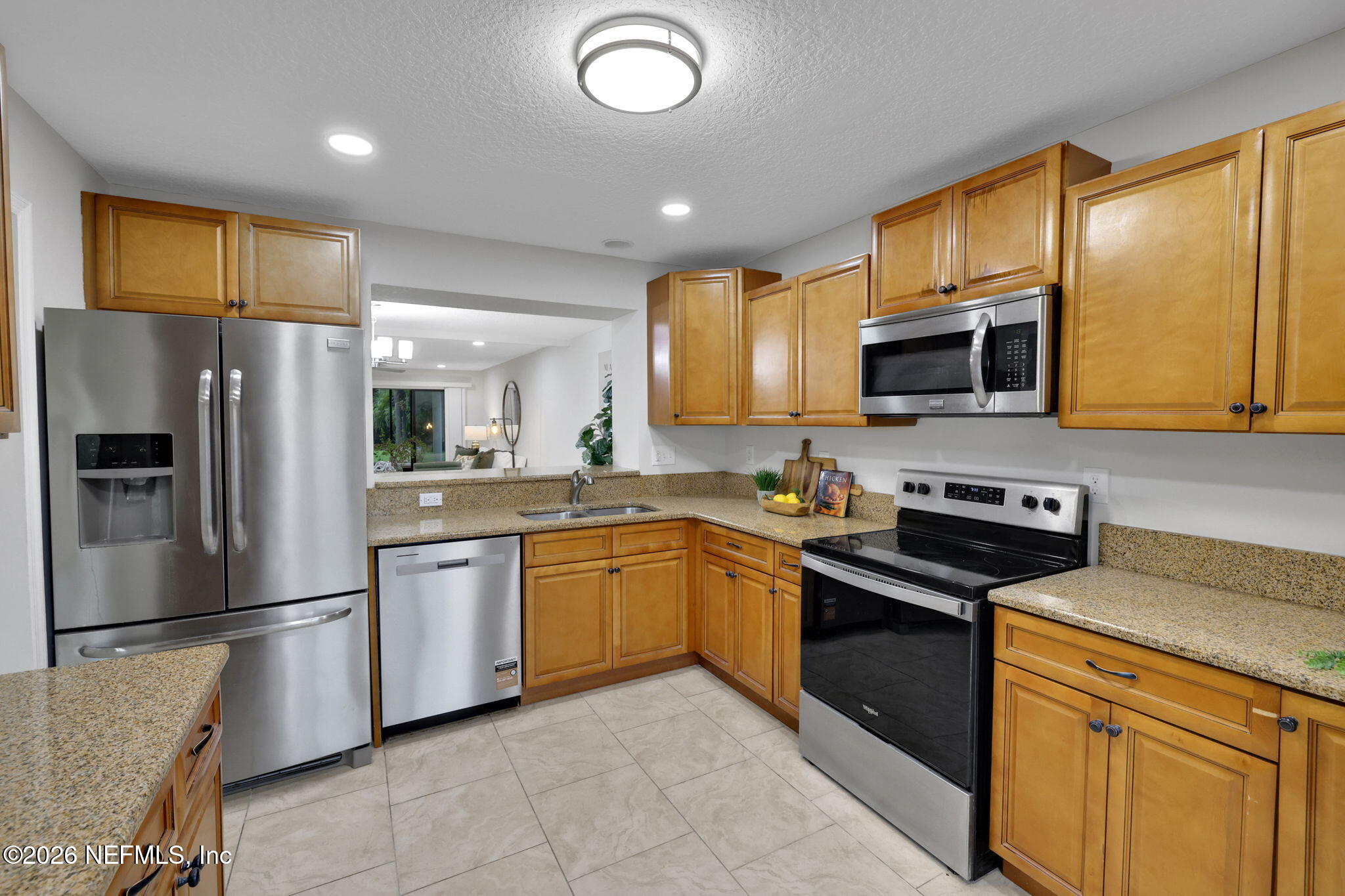 7950 LOS ROBLES Court 7950