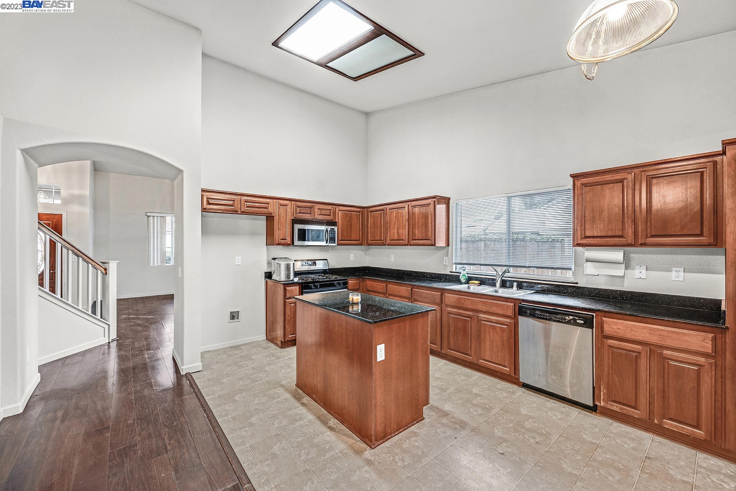 4112 Felicitia Ct