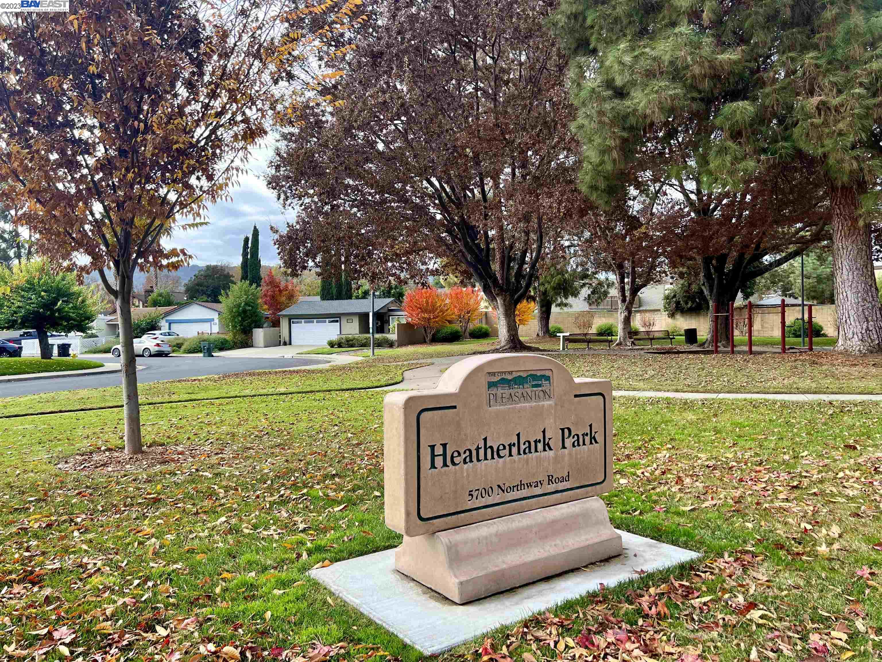 2511 Heatherlark Cir