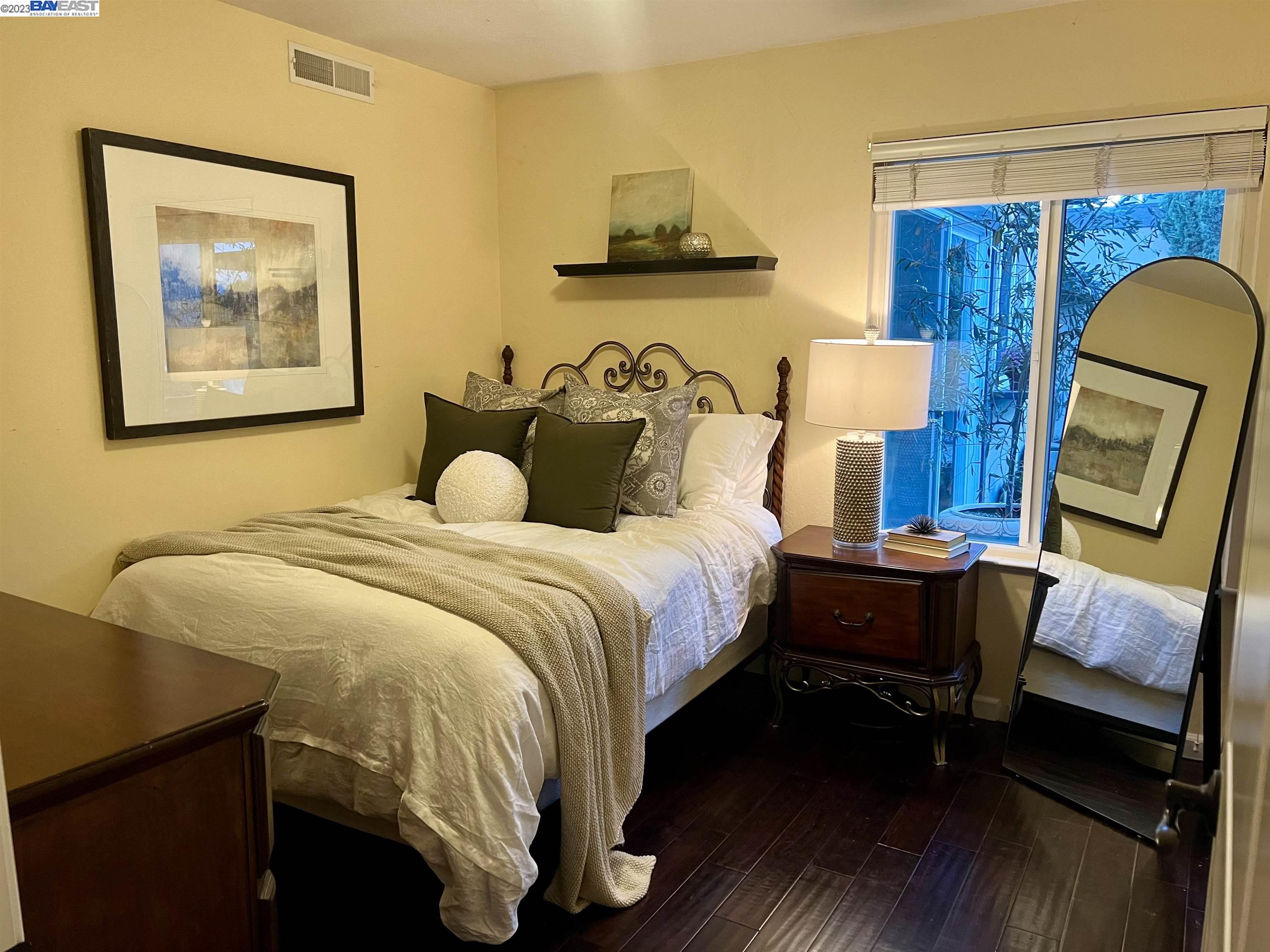 2511 Heatherlark Cir