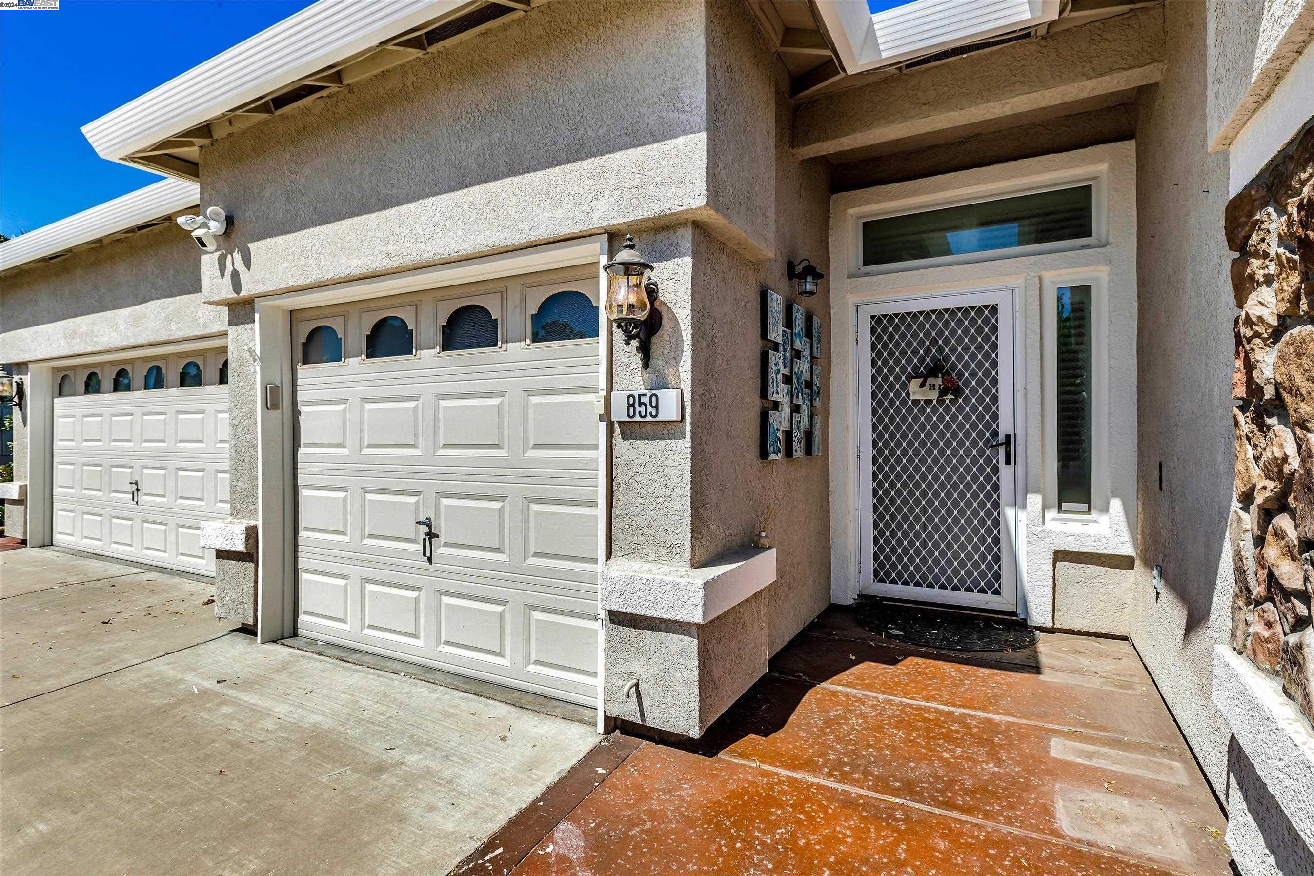 859 Alexander Gabriel Ct