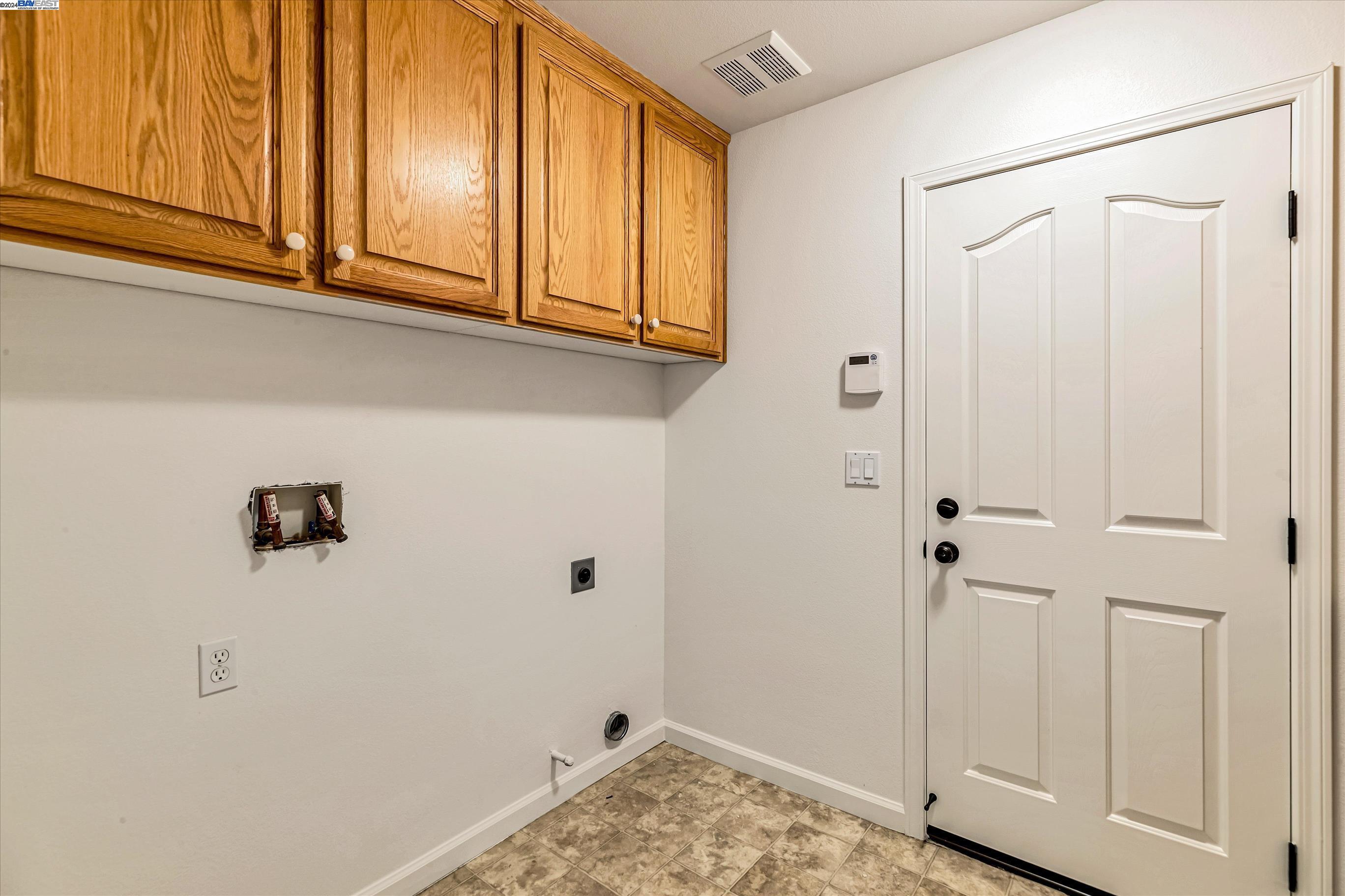 859 Alexander Gabriel Ct
