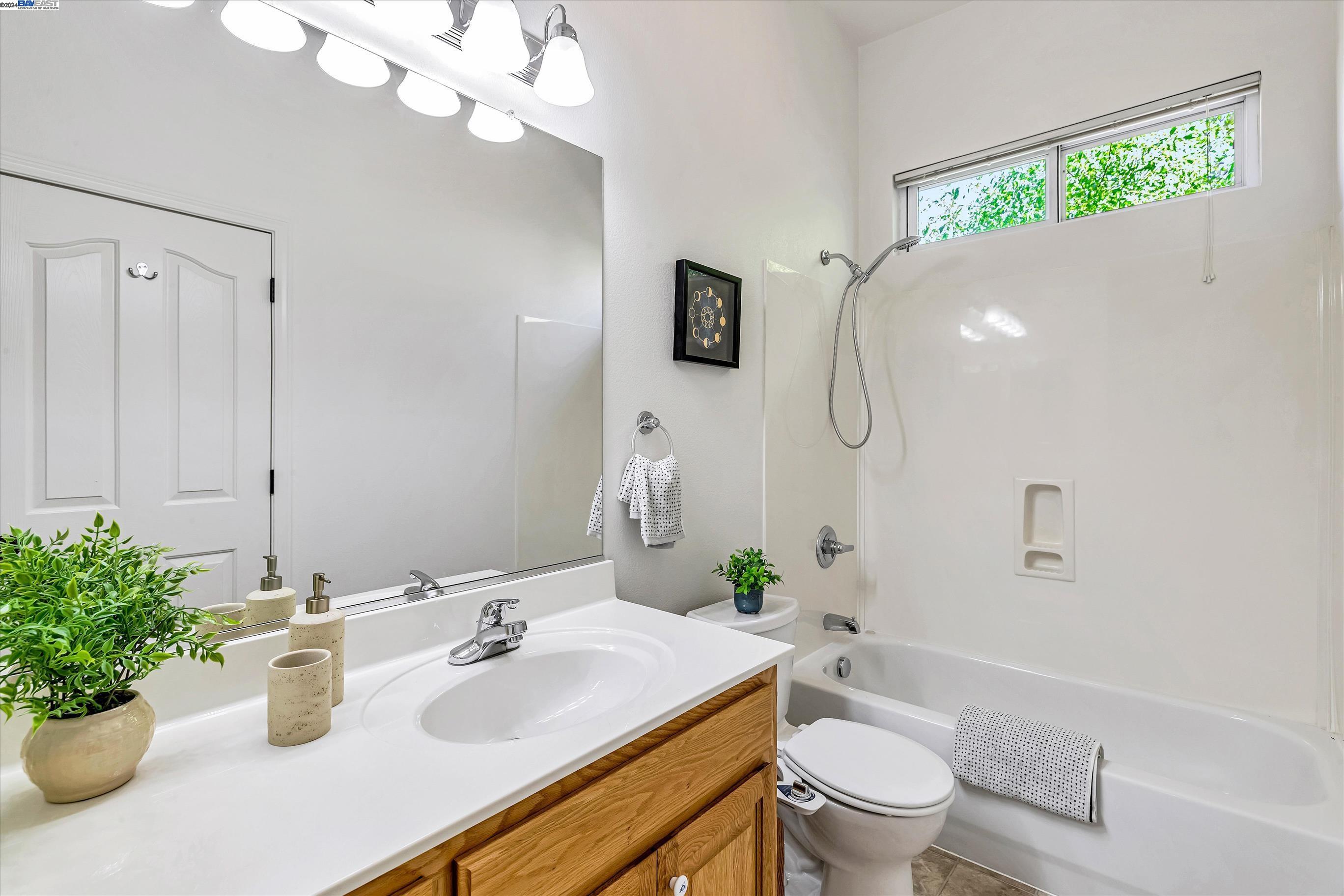 859 Alexander Gabriel Ct