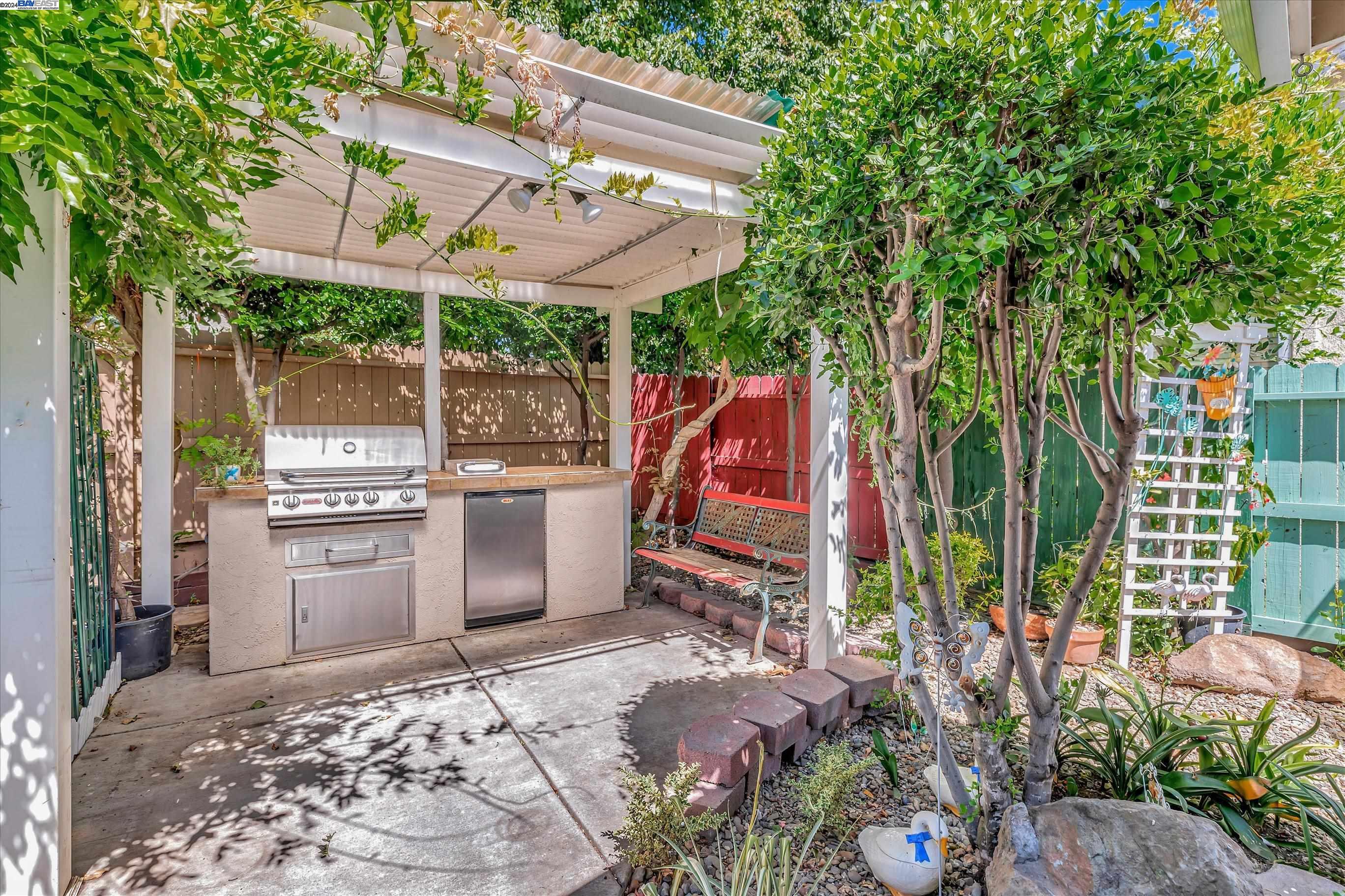 859 Alexander Gabriel Ct