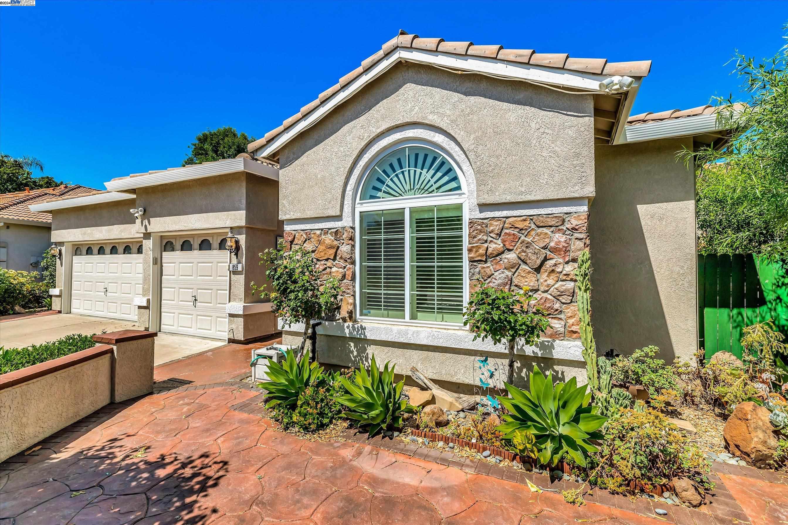 859 Alexander Gabriel Ct