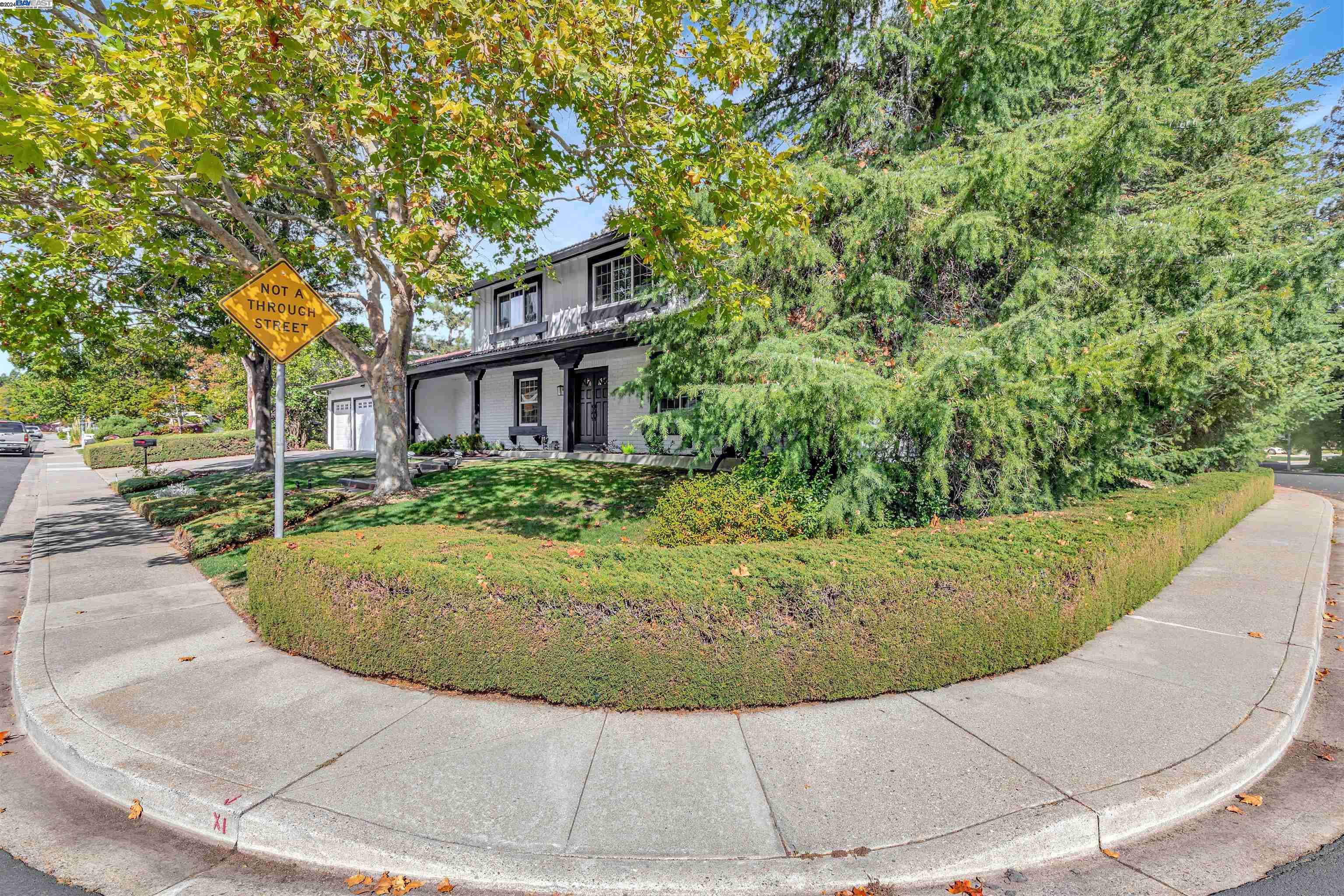 2611 Menorca Ct