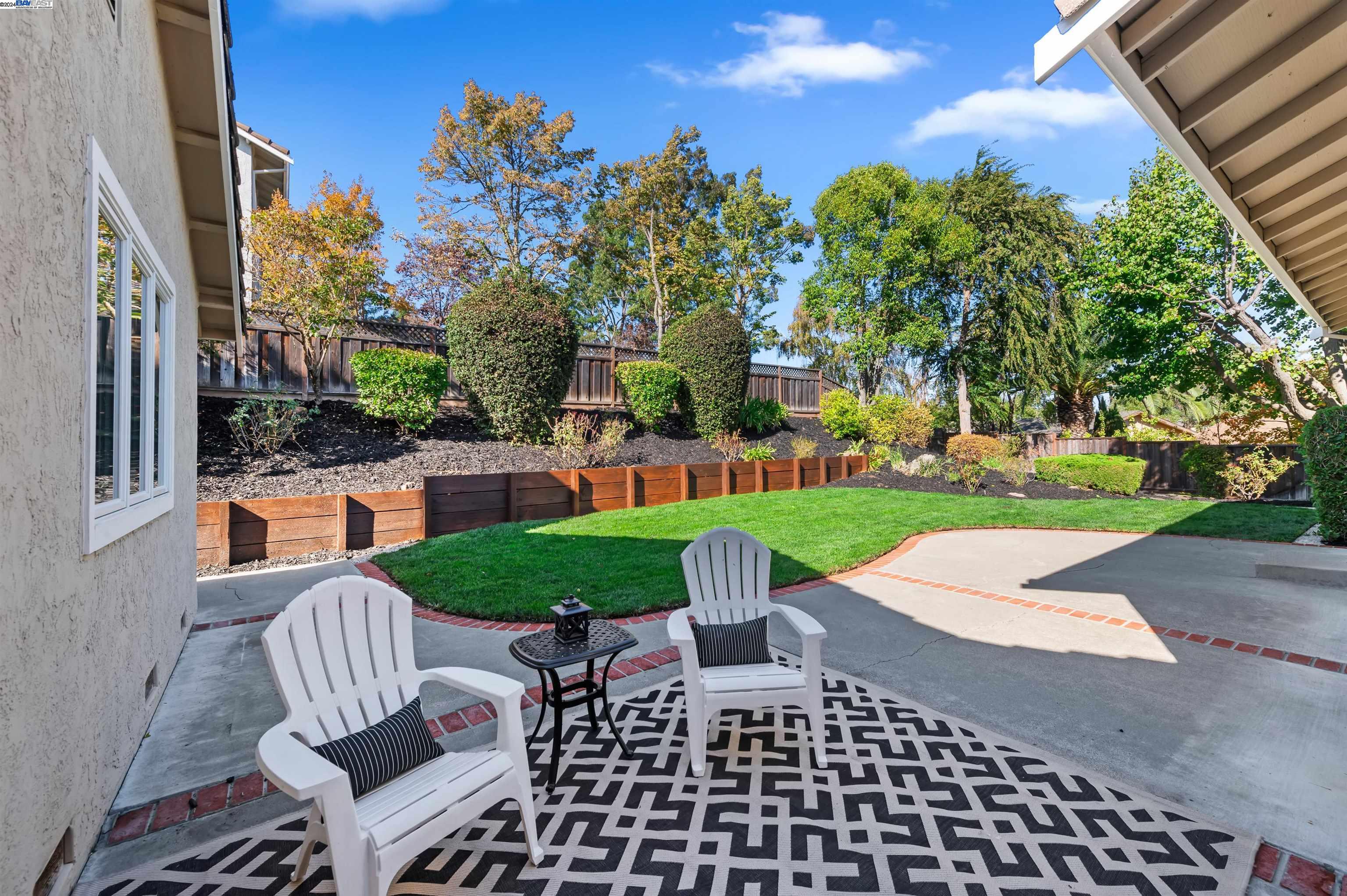 7753 Barn Hollow Ct