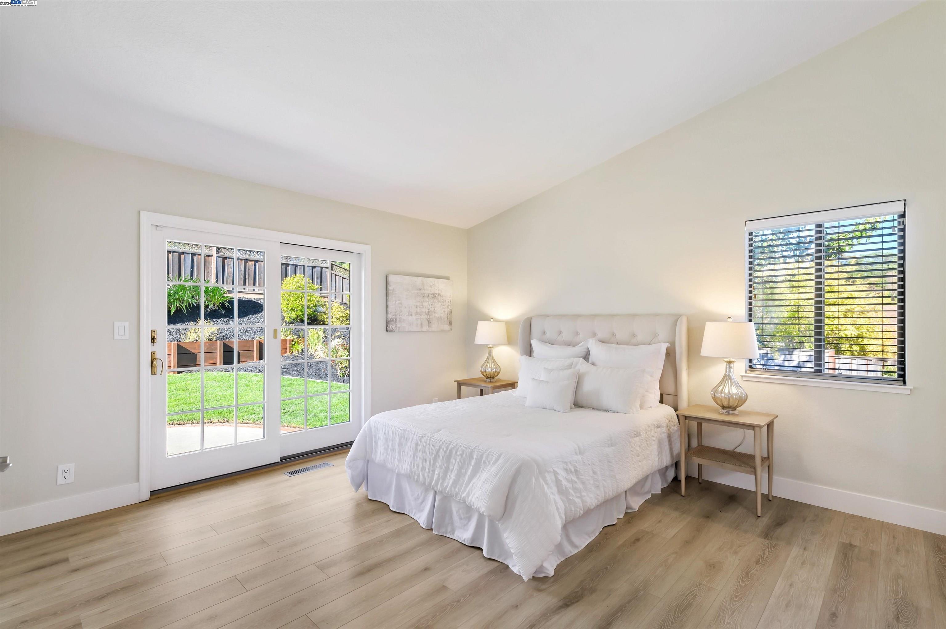 7753 Barn Hollow Ct