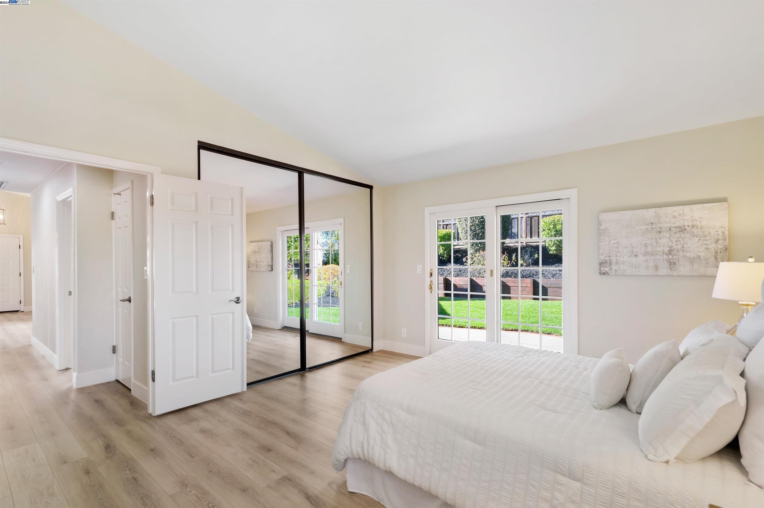 7753 Barn Hollow Ct