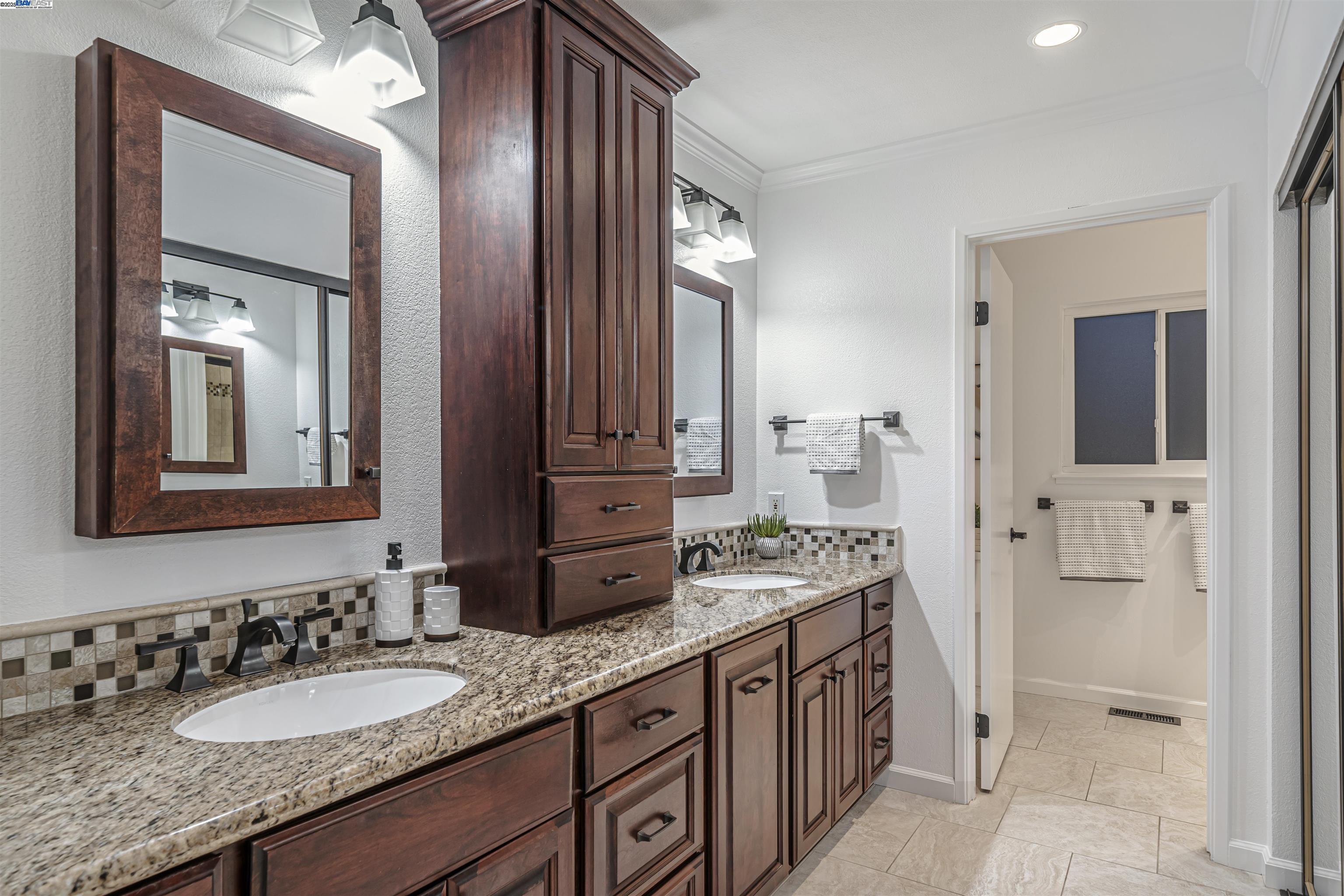 7222 Valley View Ct