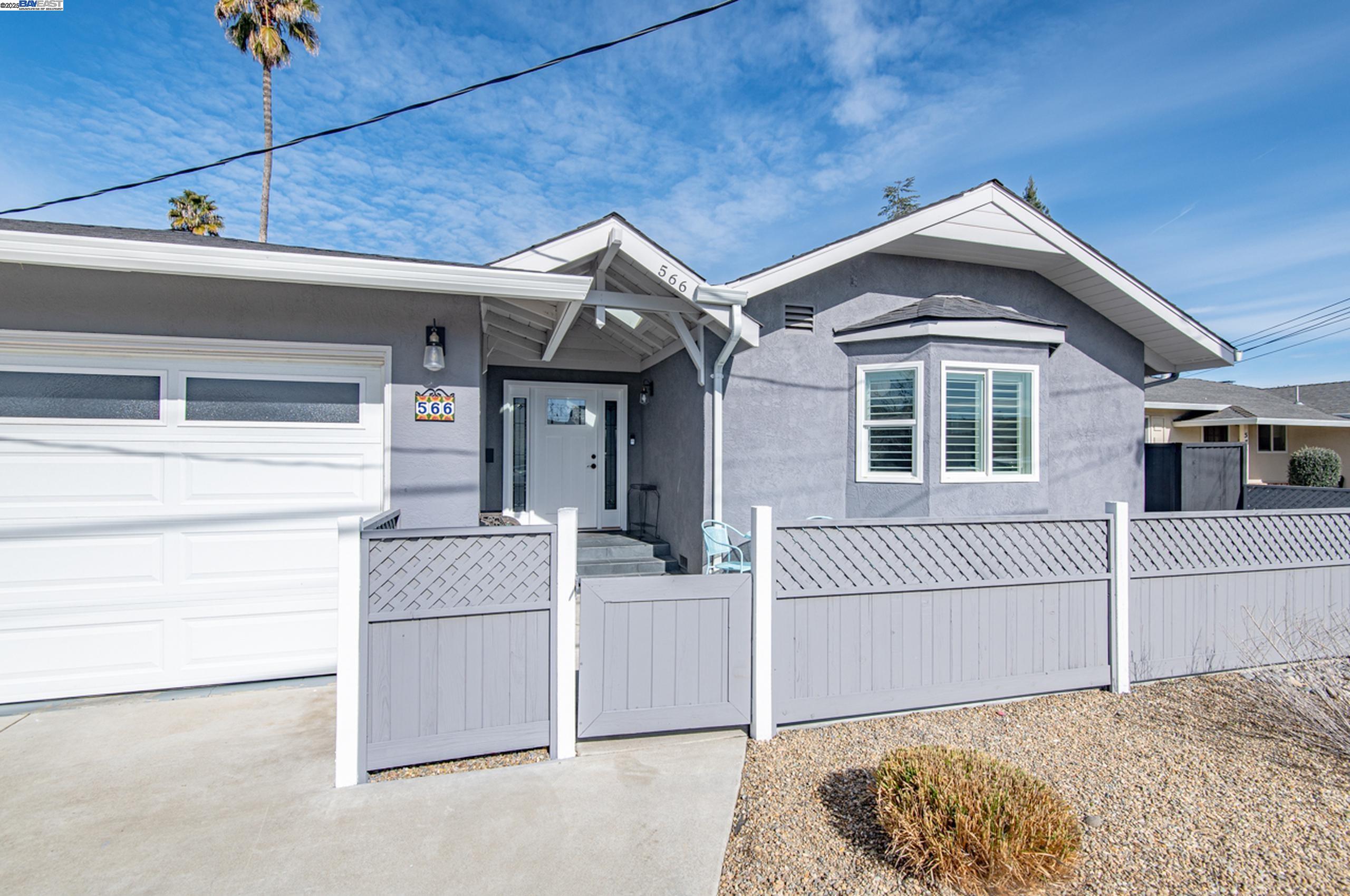 566 Sonoma Ave