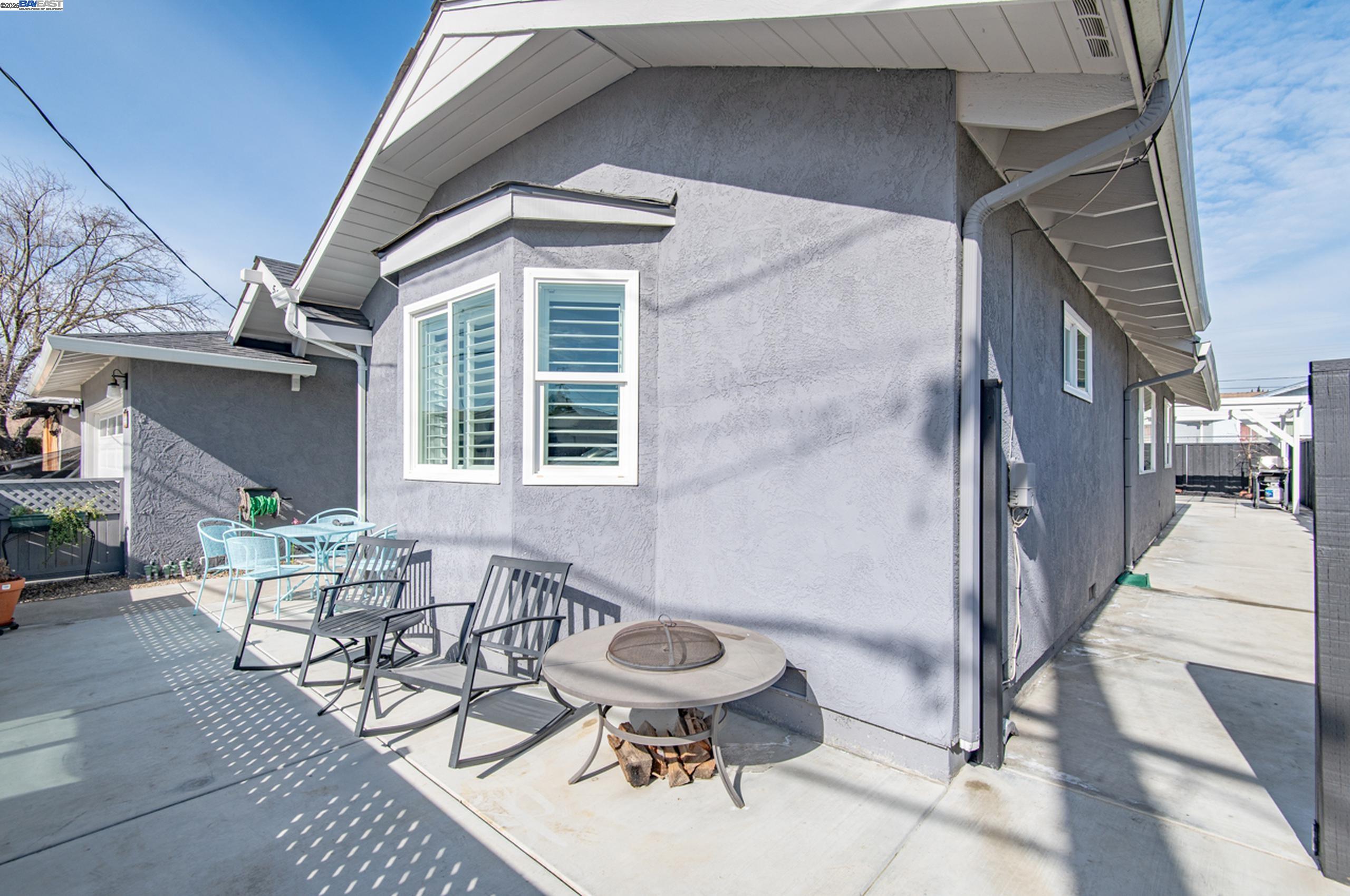 566 Sonoma Ave