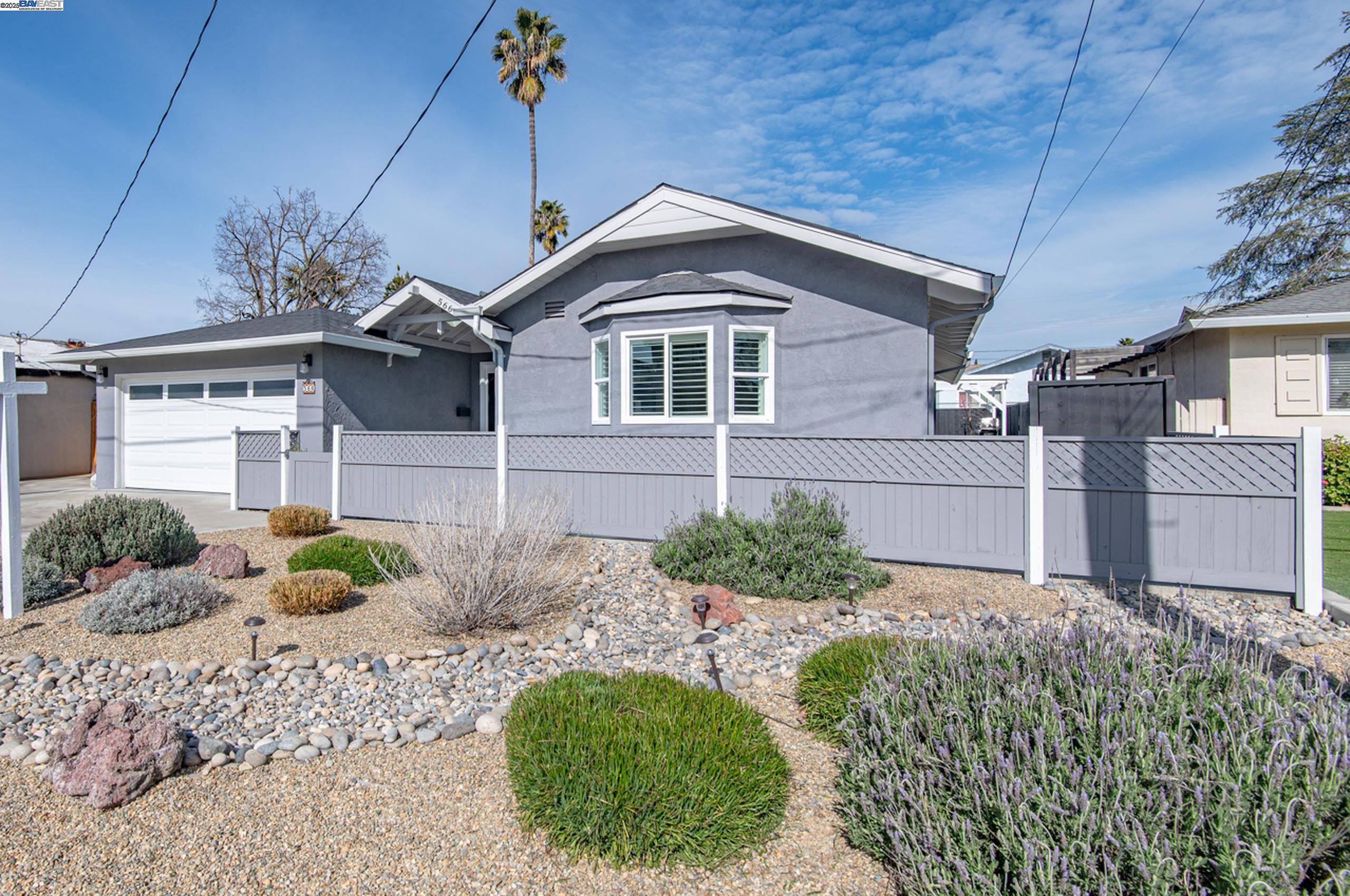 566 Sonoma Ave