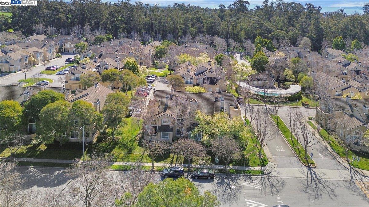 5209 Fairbanks Cmn