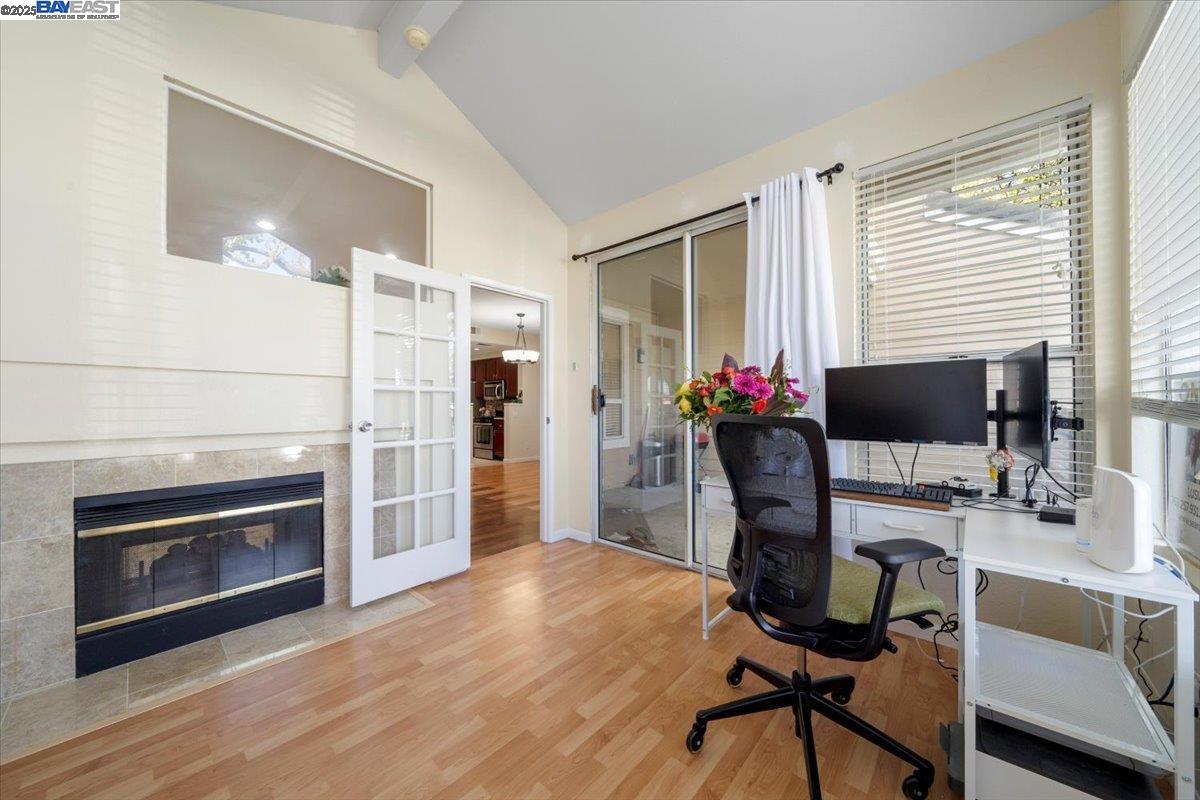 5209 Fairbanks Cmn