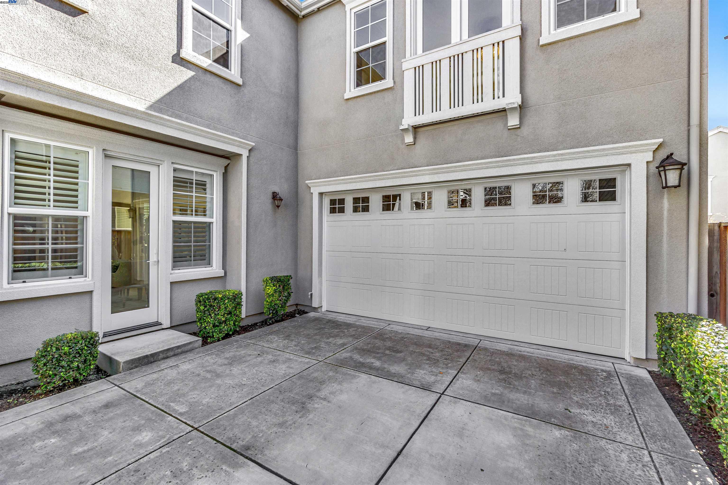 4430 Irisview Pl