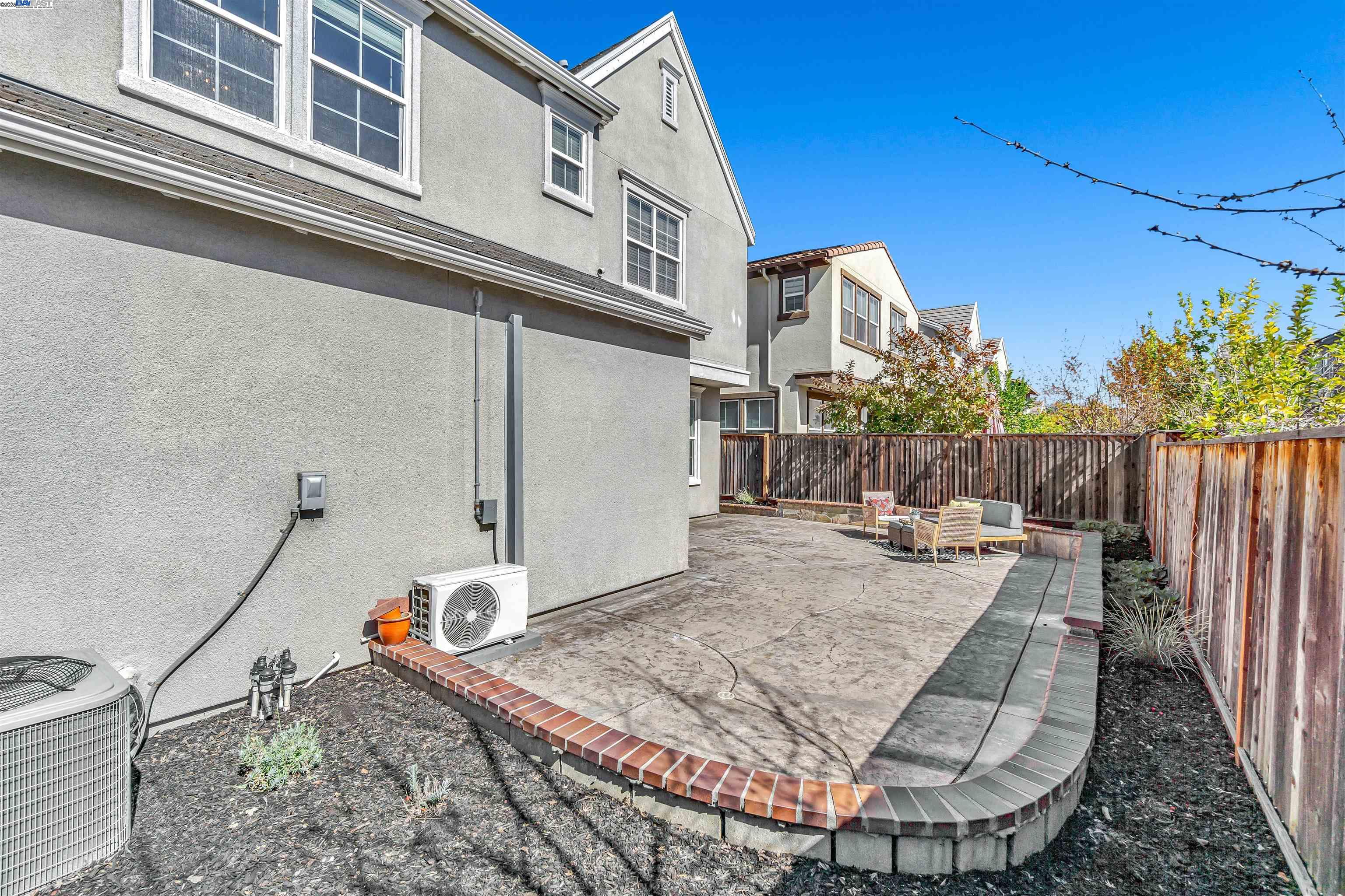 4430 Irisview Pl