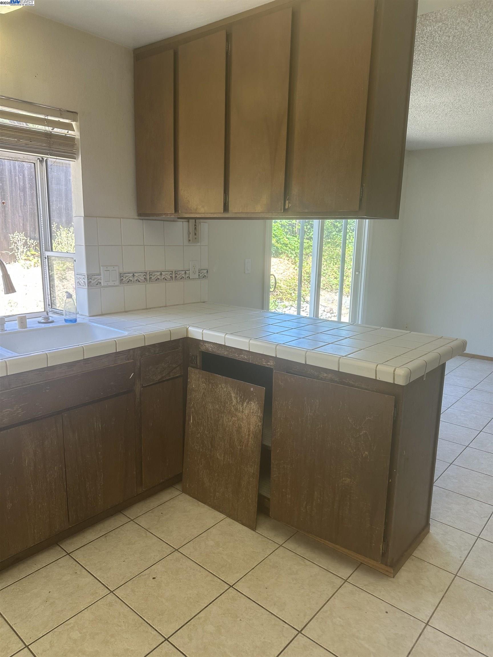 212 Panorama Dr