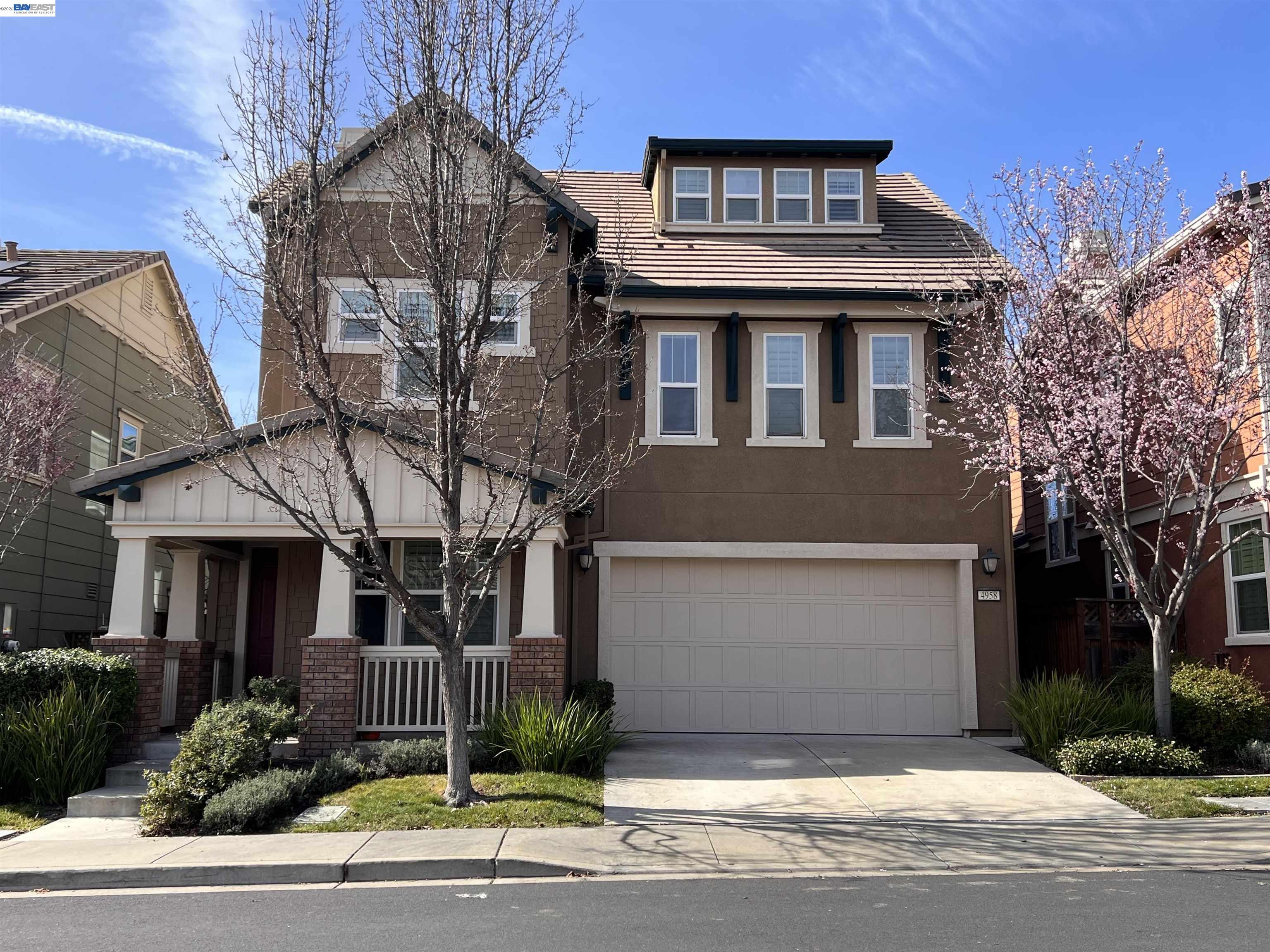 4958 Trescott Ct