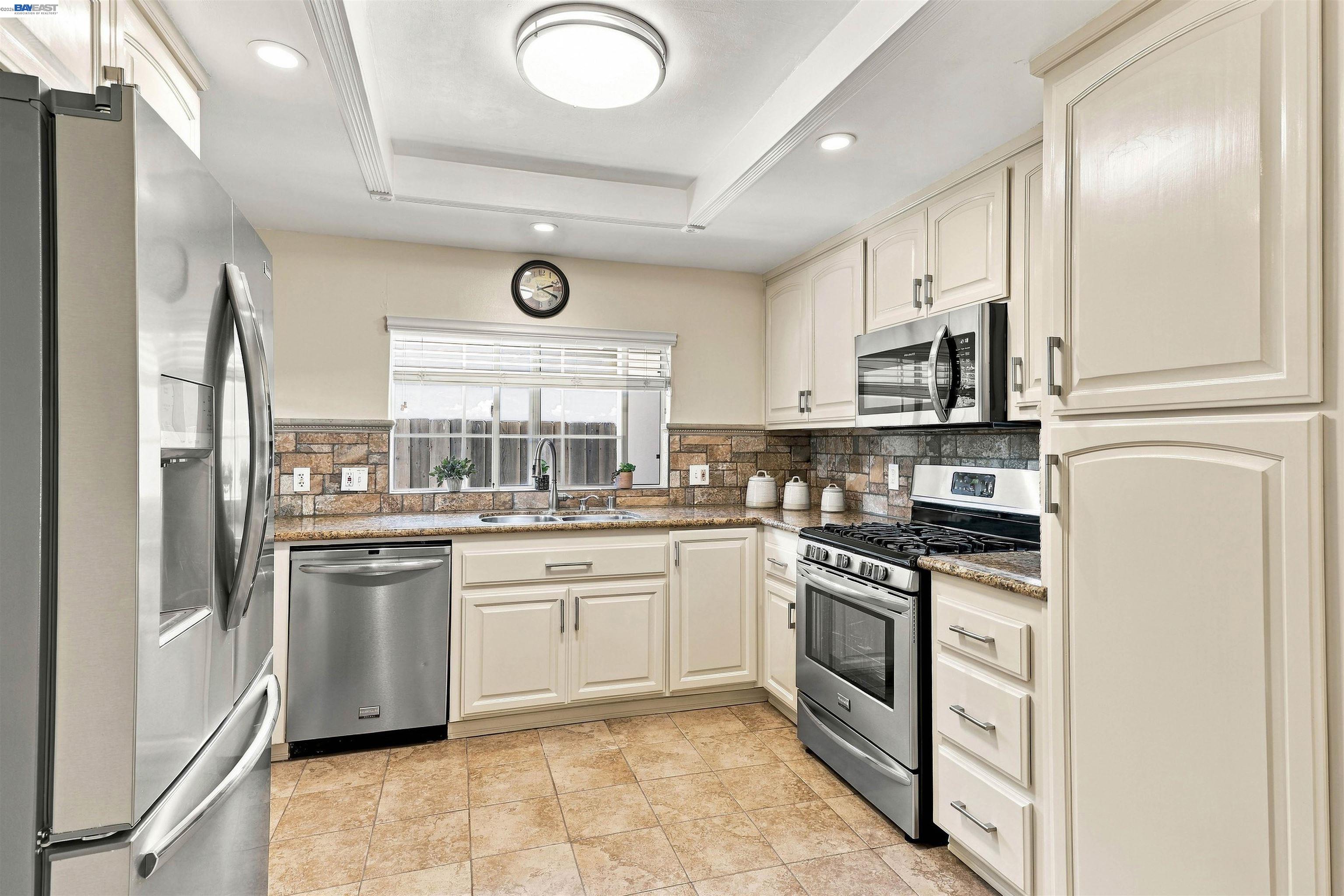 8657 Davona Dr