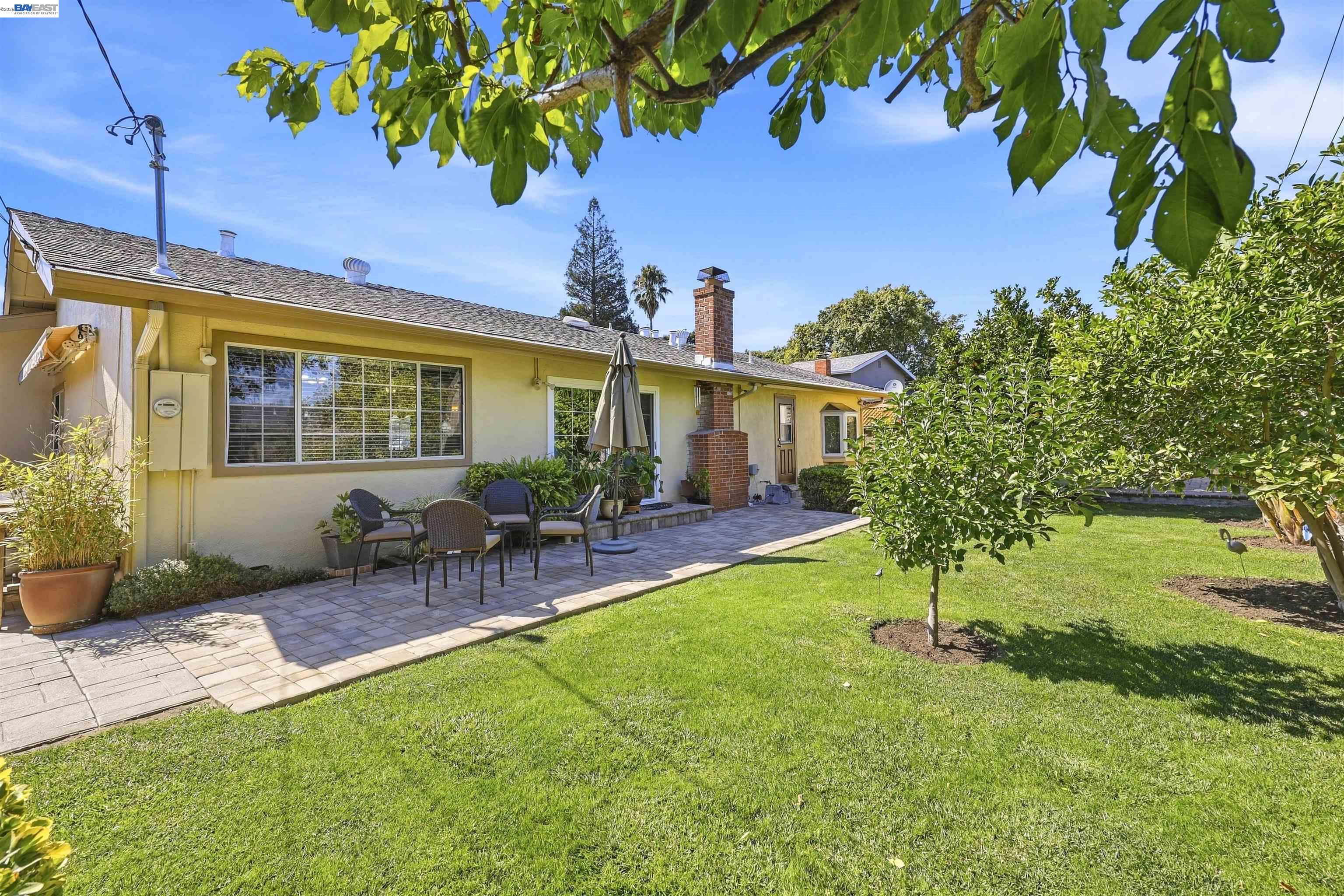 8657 Davona Dr