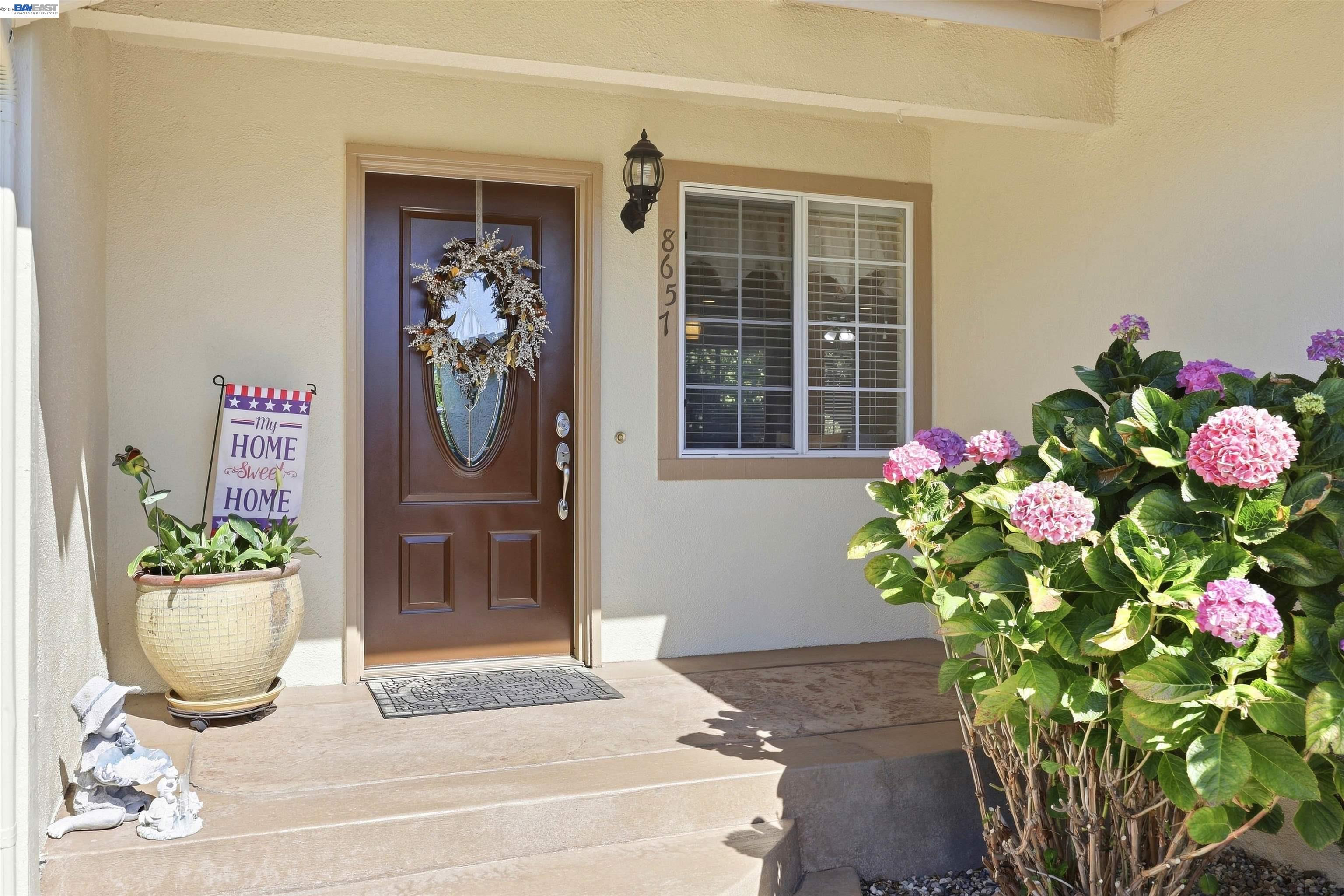 8657 Davona Dr