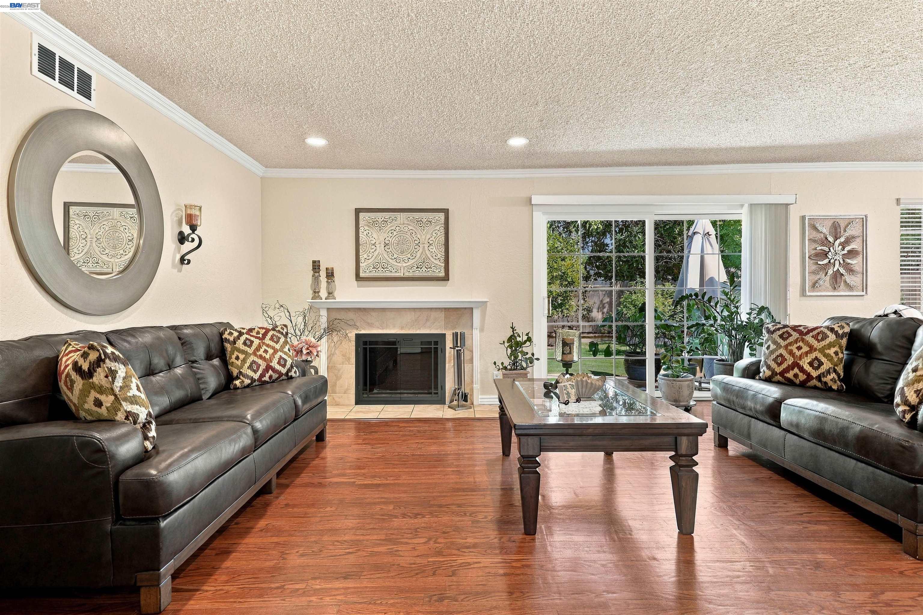 8657 Davona Dr