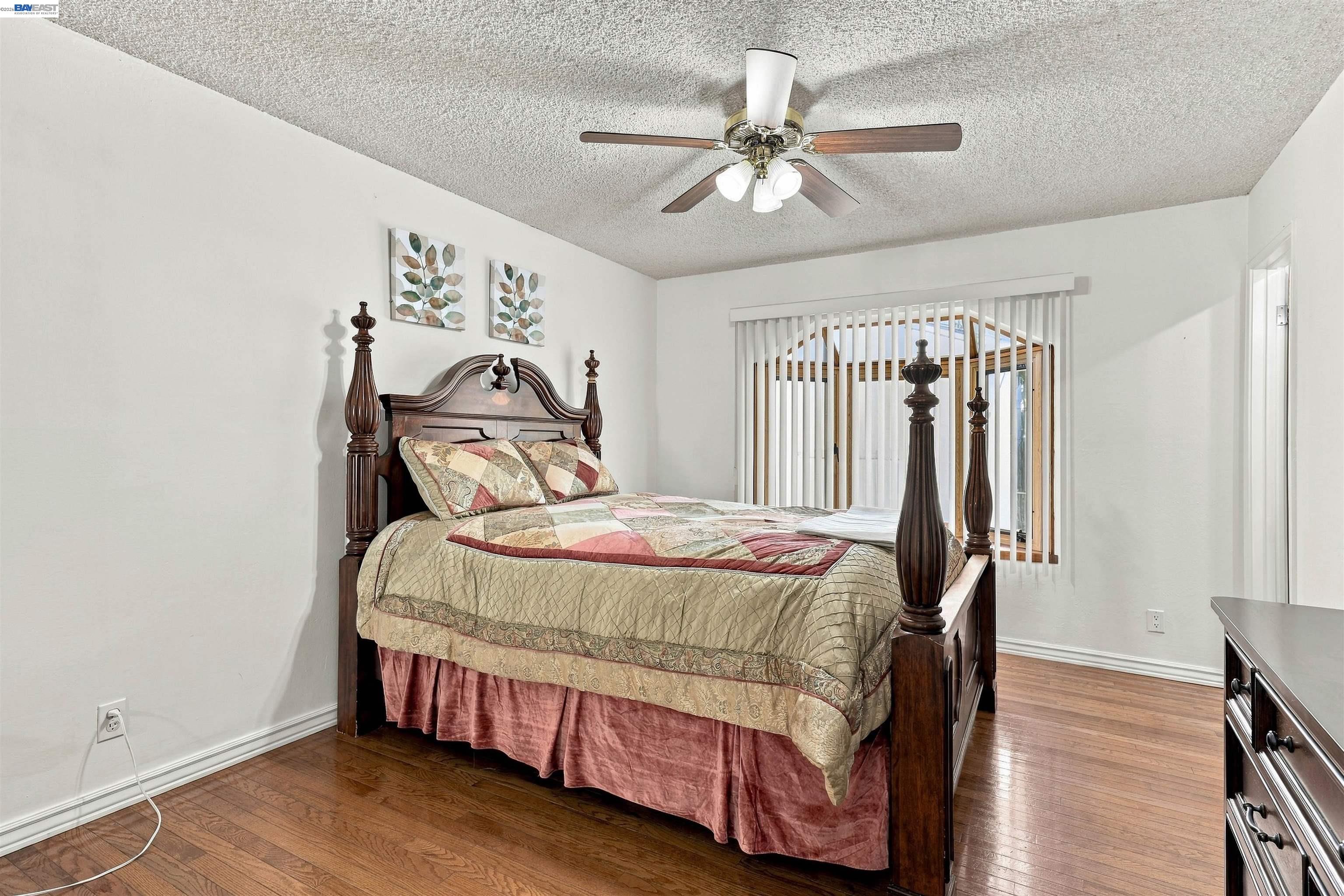 8657 Davona Dr