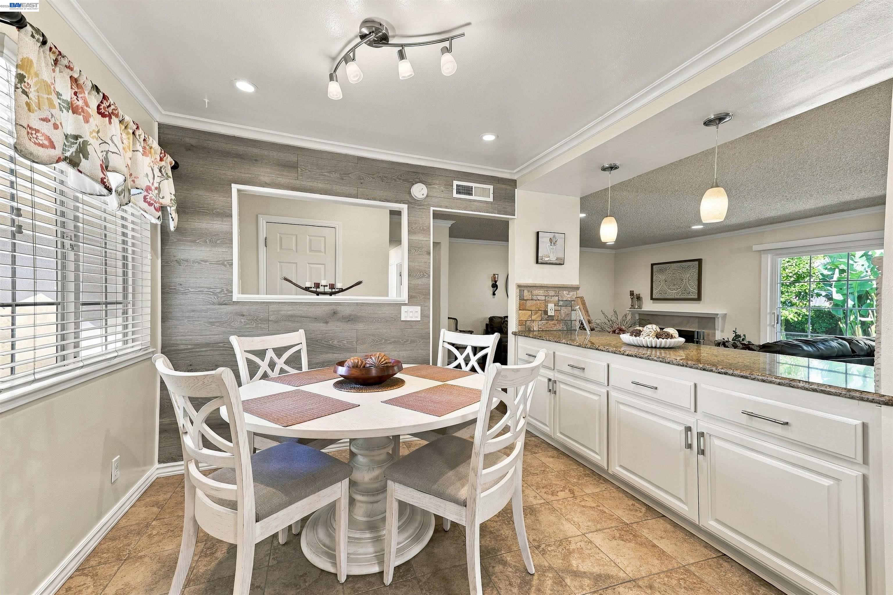 8657 Davona Dr
