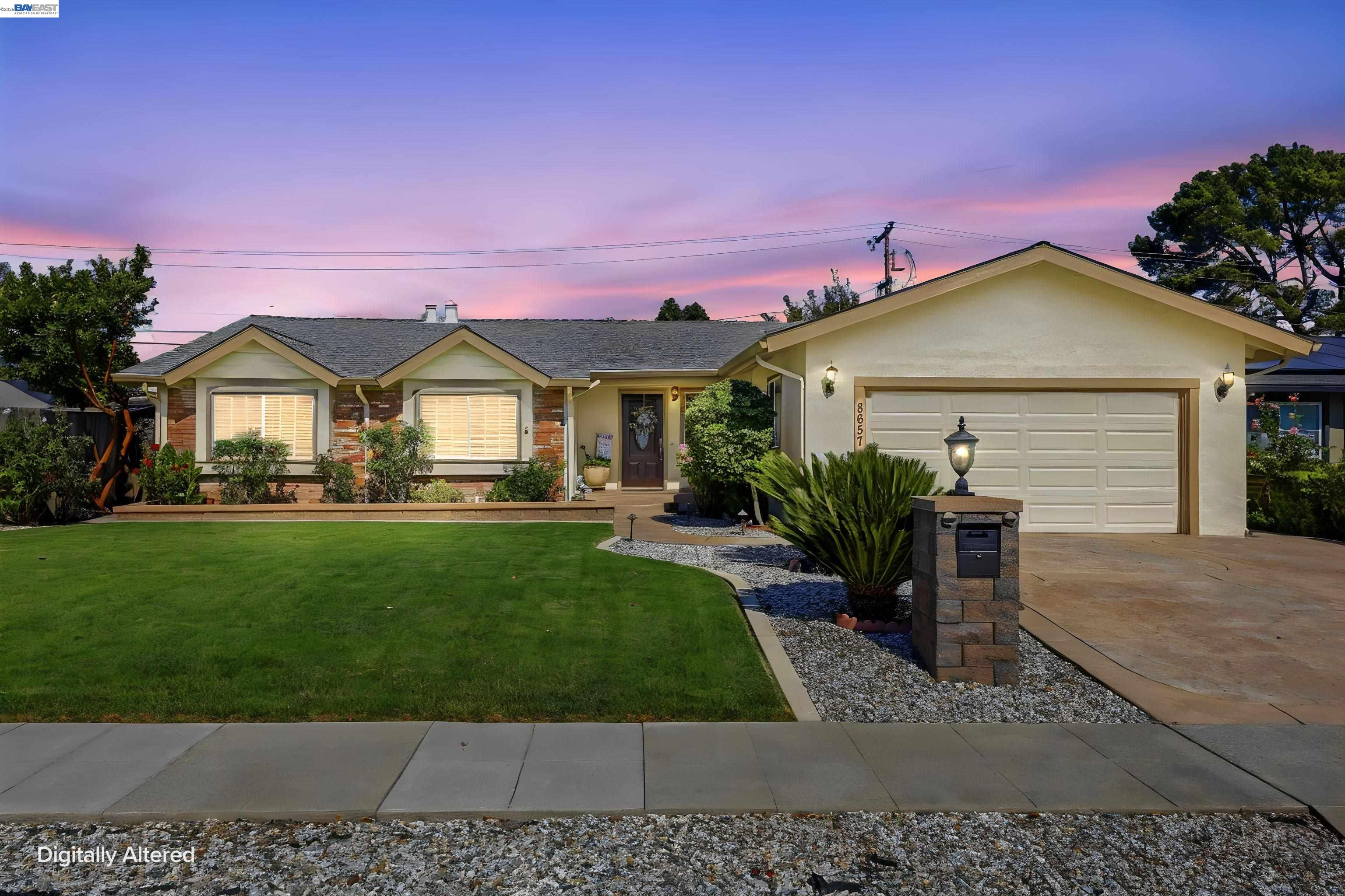 8657 Davona Dr