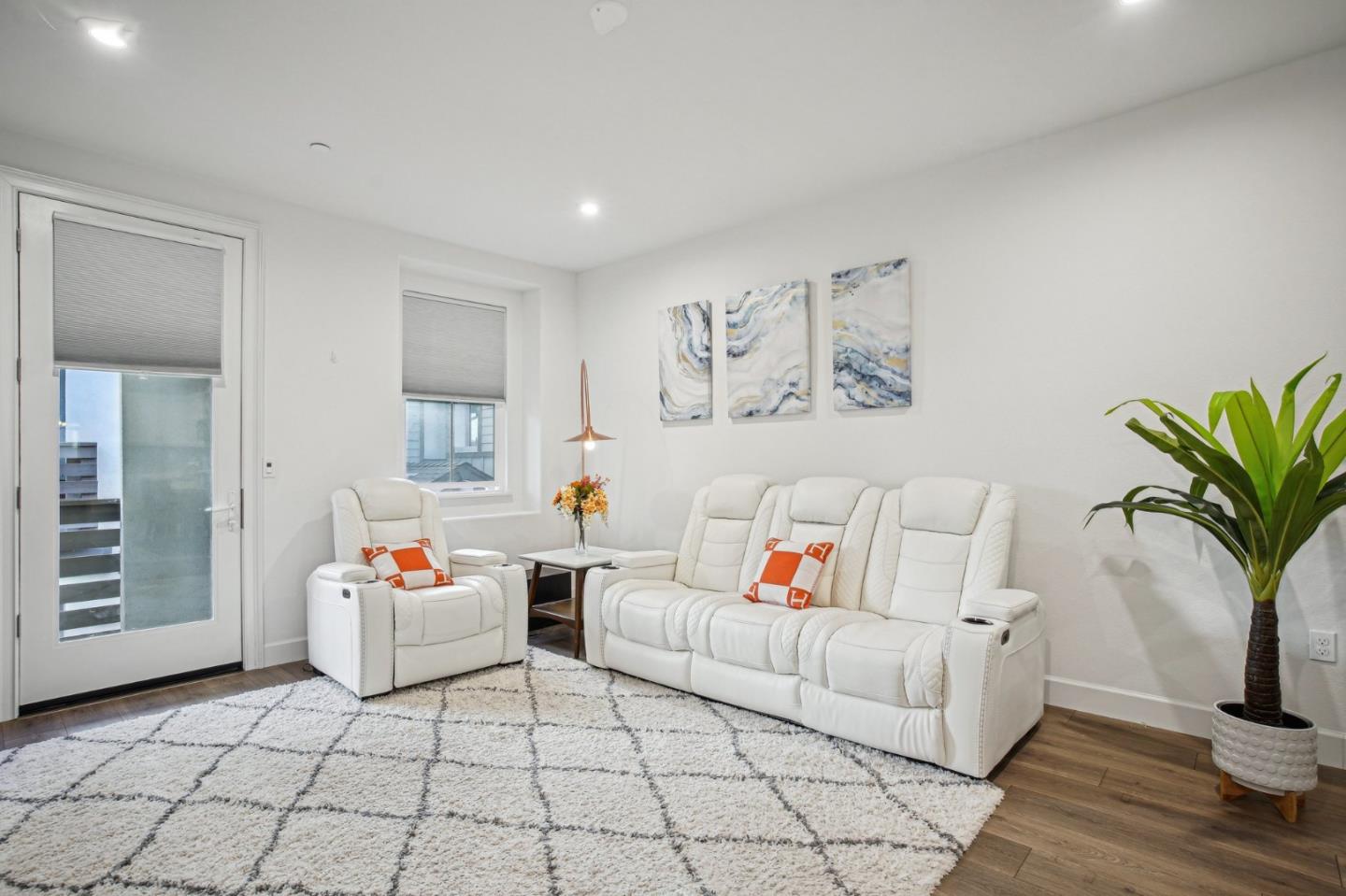 1721 Pedrozzi Common