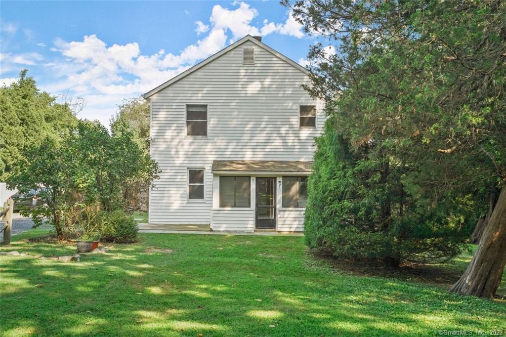 5 1/2 Sunrise Road