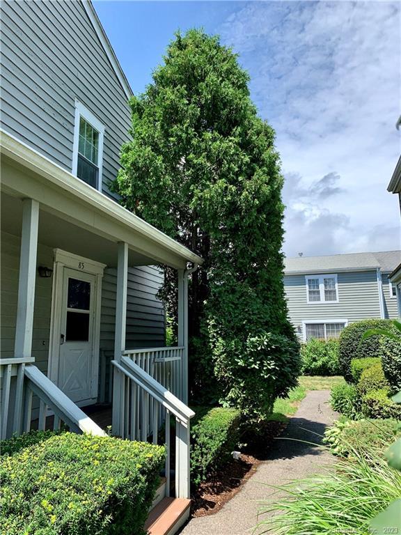 85 Ferry Court