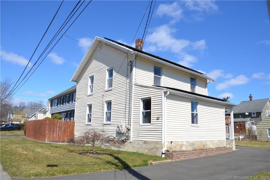 40 Hallock Street