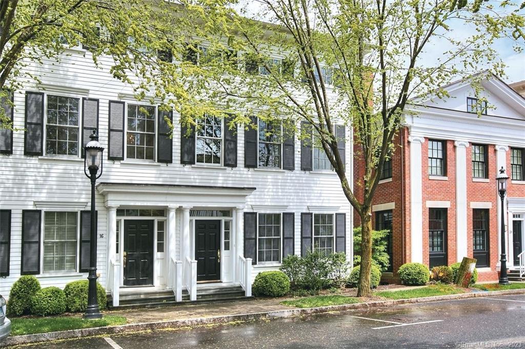 20 Elmwood Drive 20