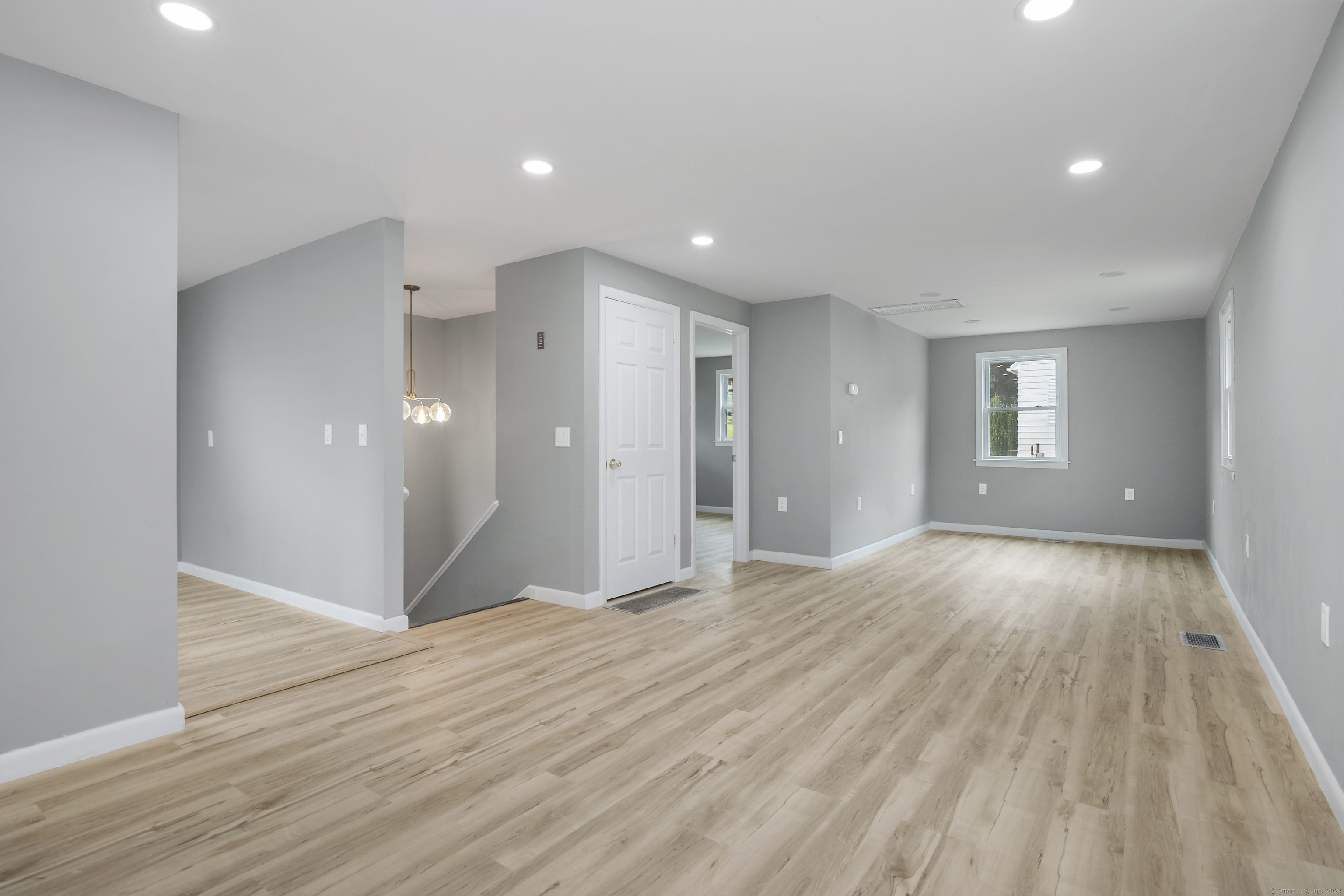 5 Johnson Place