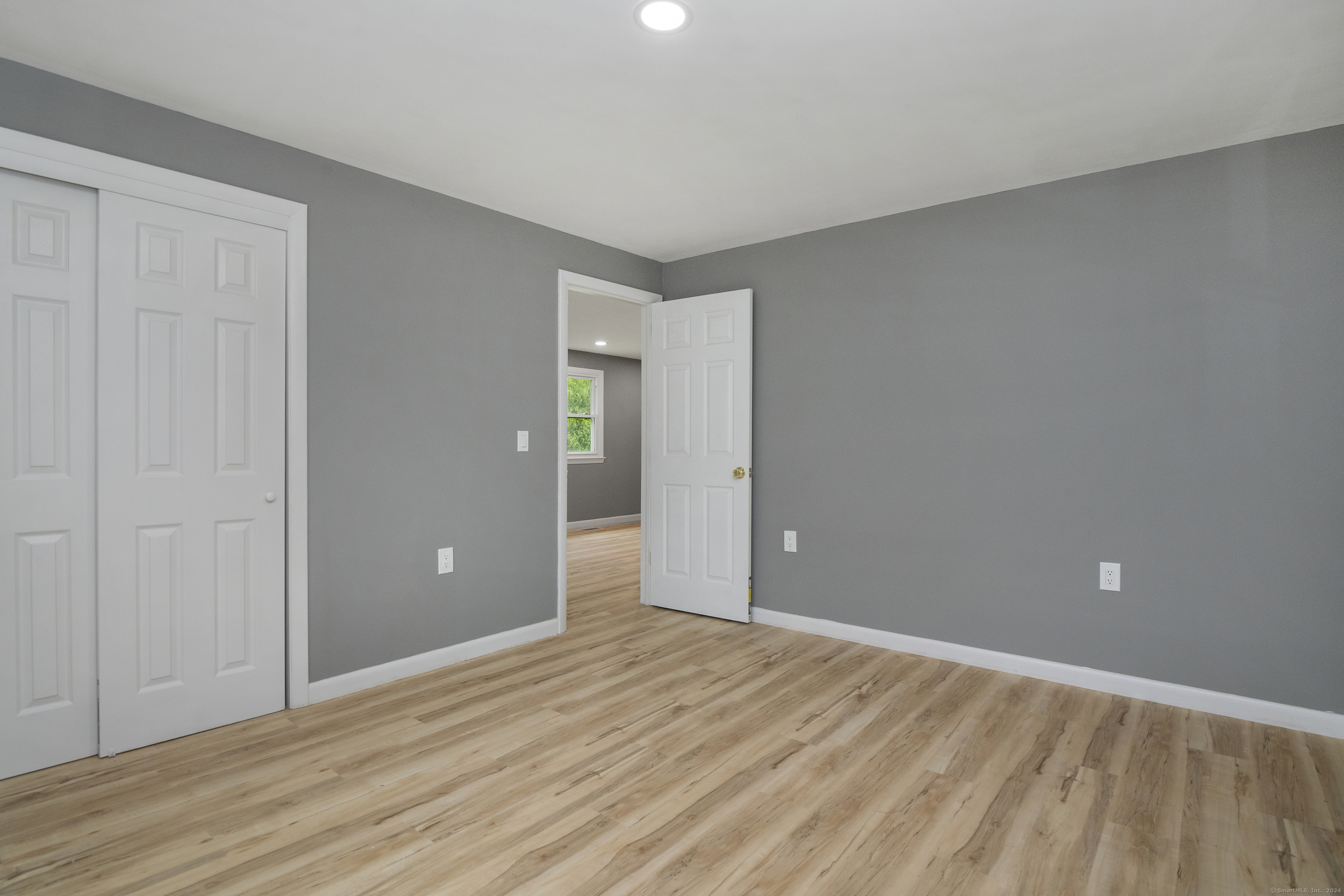 5 Johnson Place