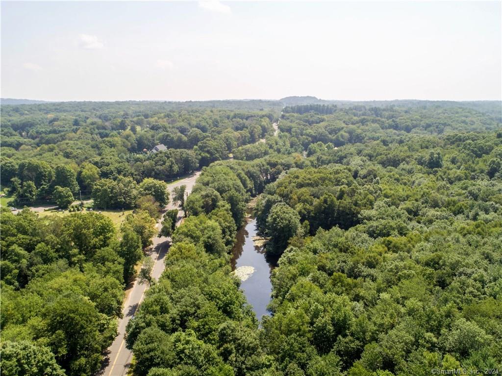 897 Sport Hill Road