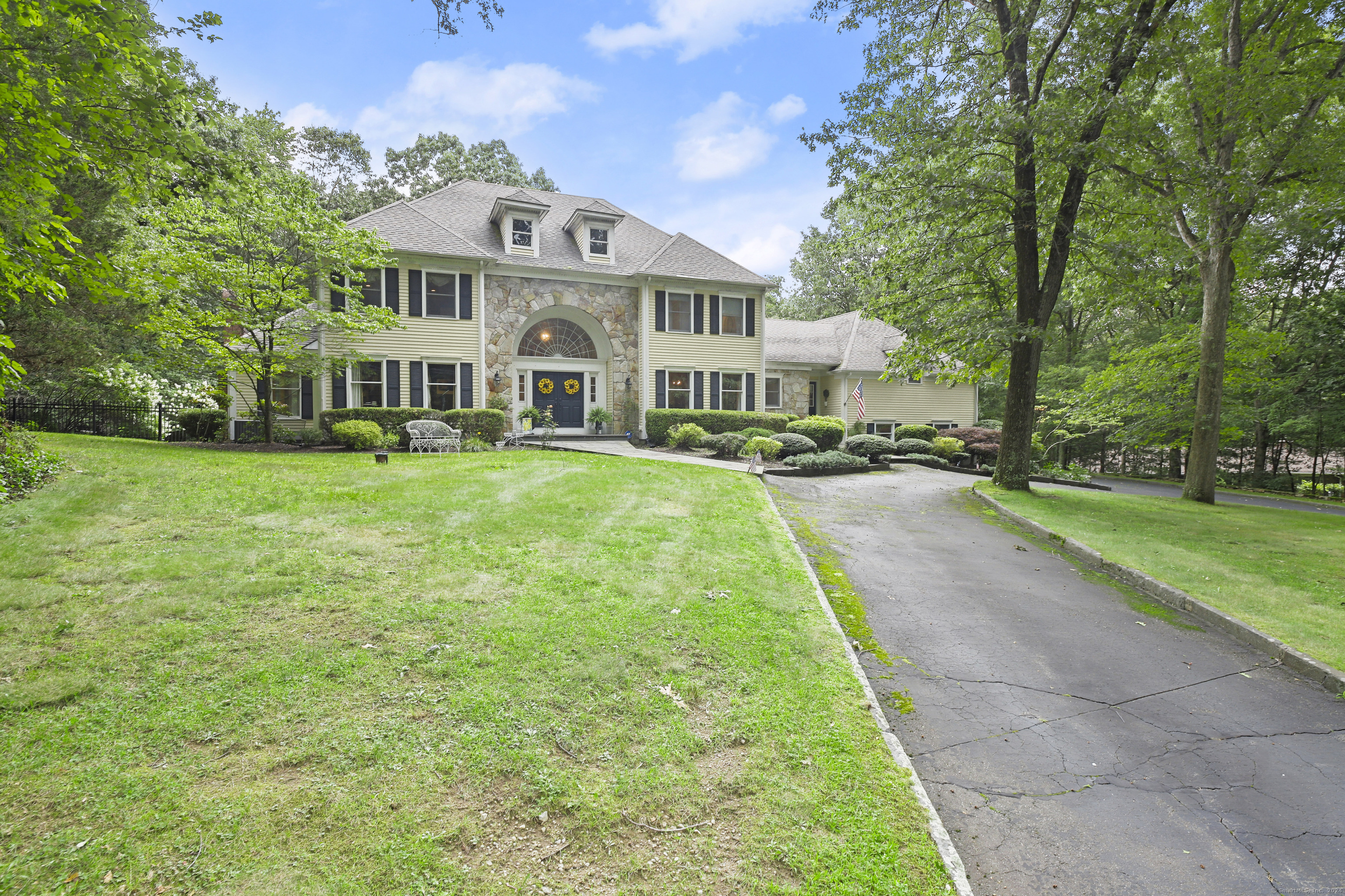 102 Bayberry Lane