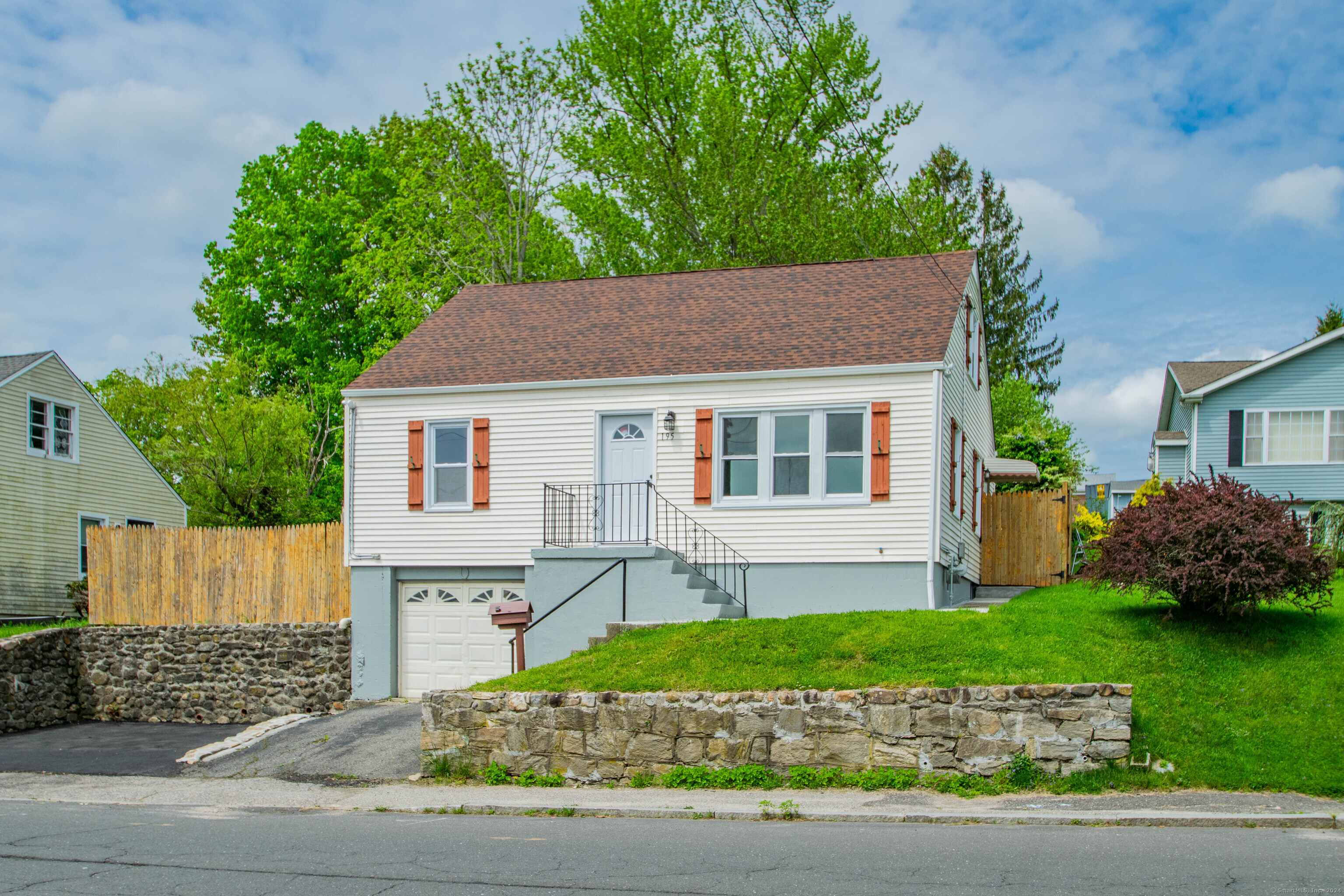 195 Bucks Hill Road
