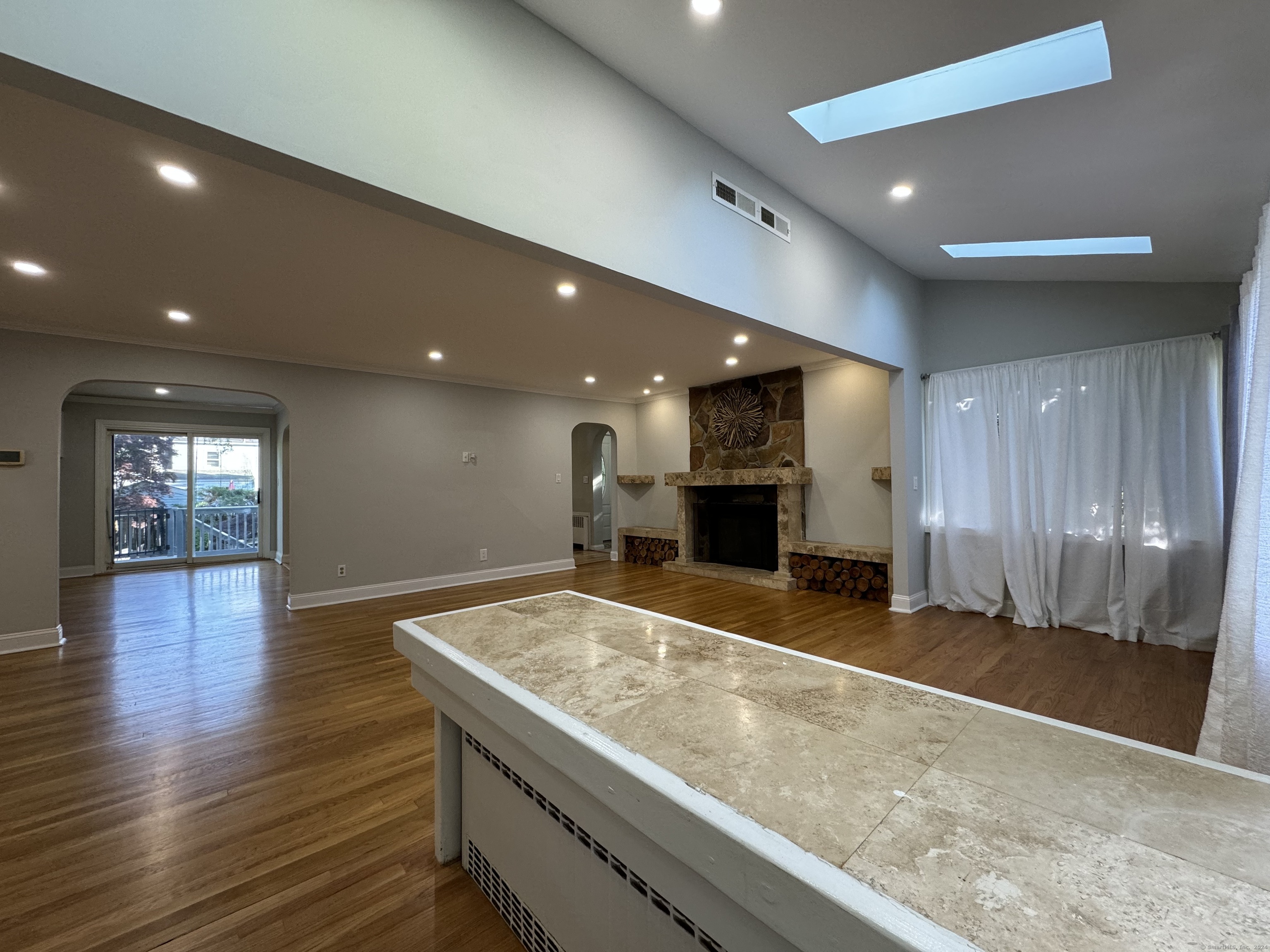 415 Savoy Street