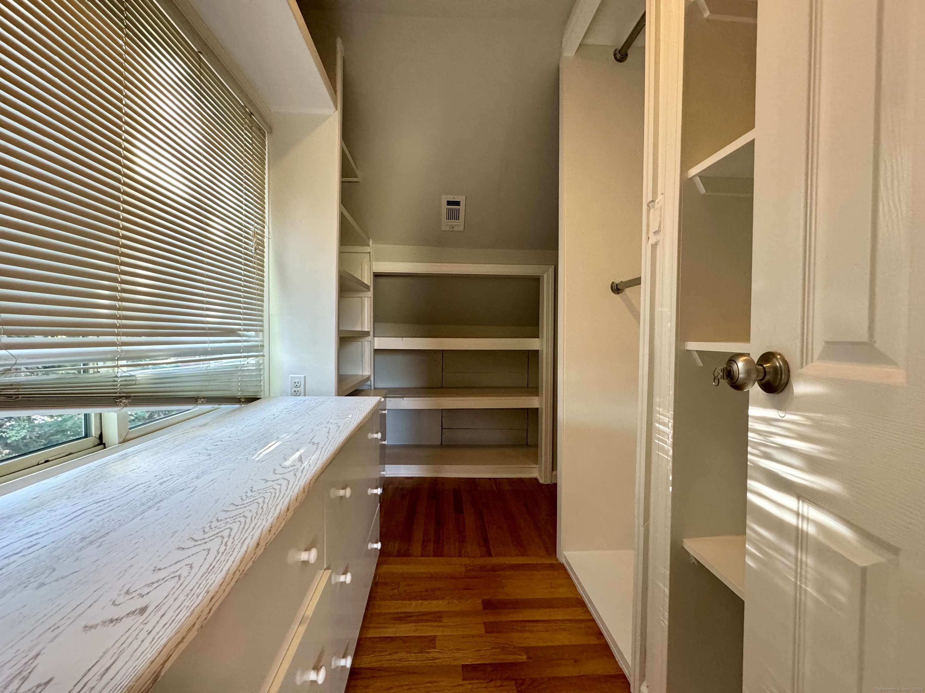 415 Savoy Street