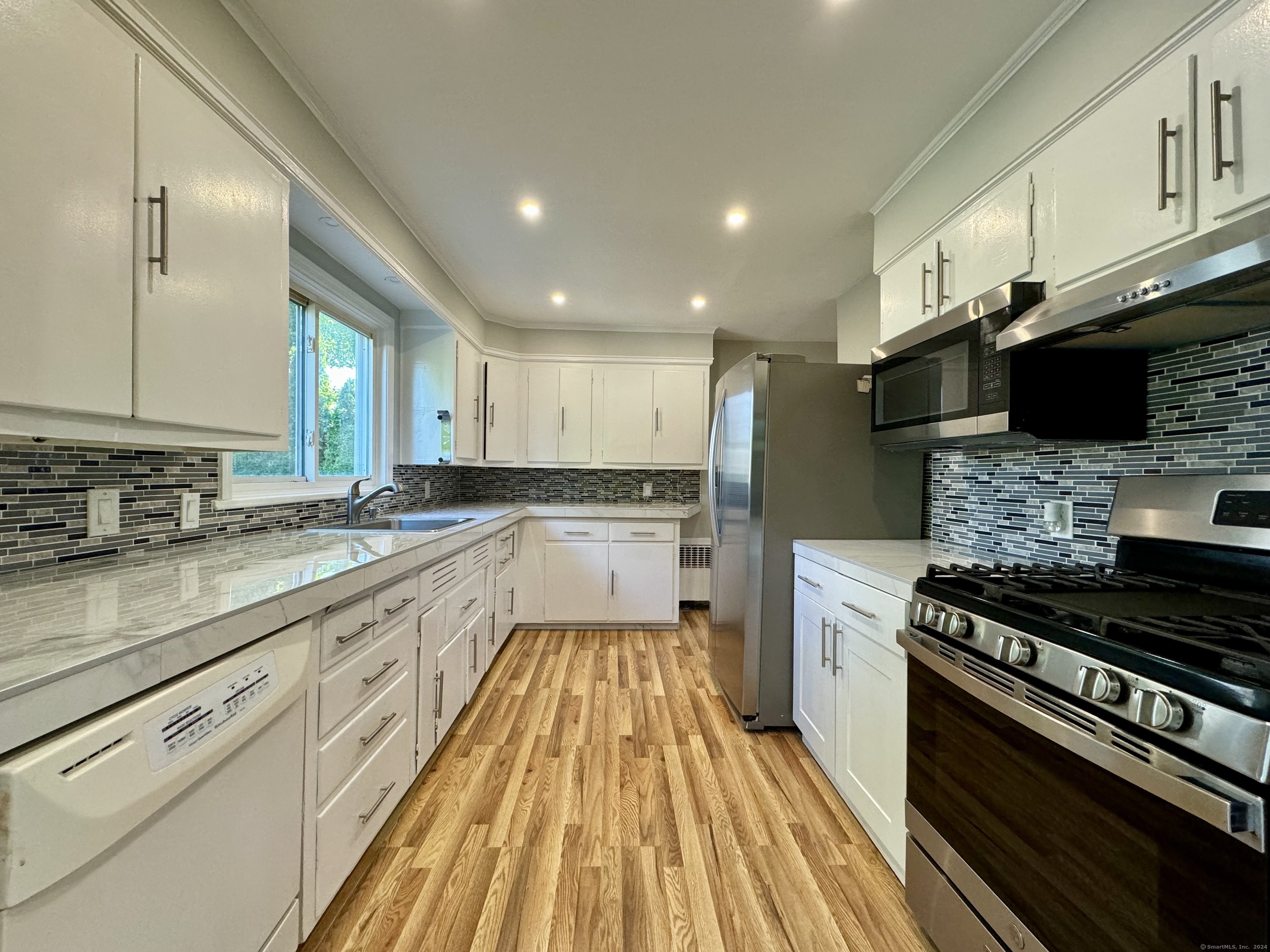 415 Savoy Street