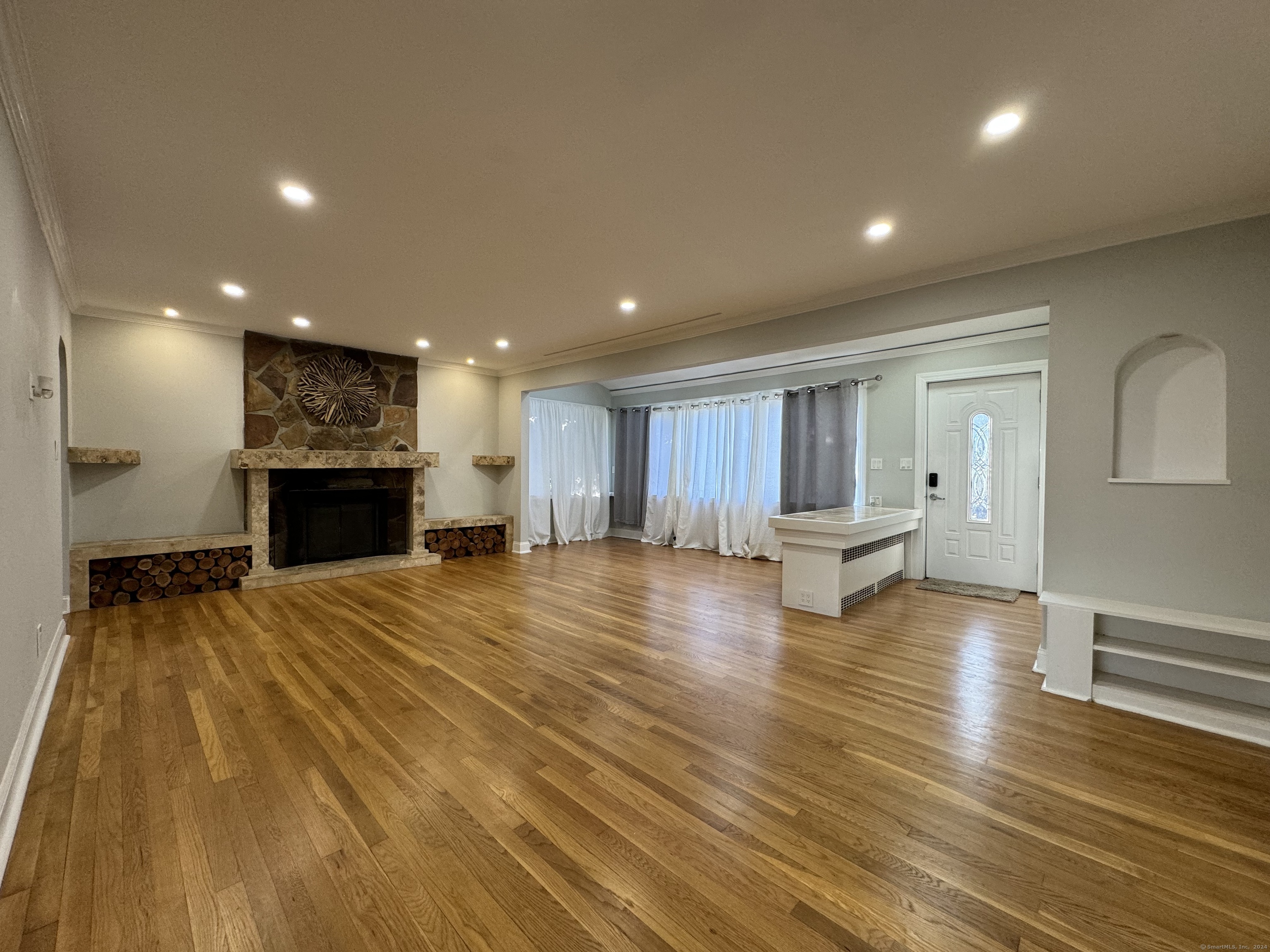 415 Savoy Street
