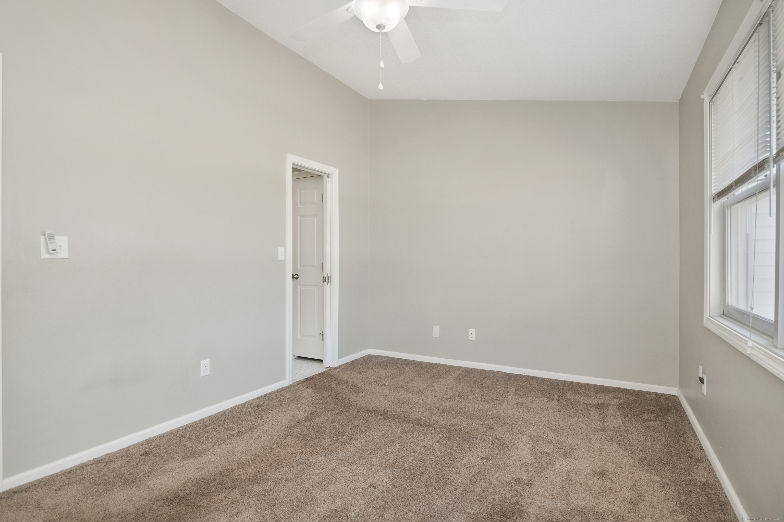 25 Commodore Commons 25