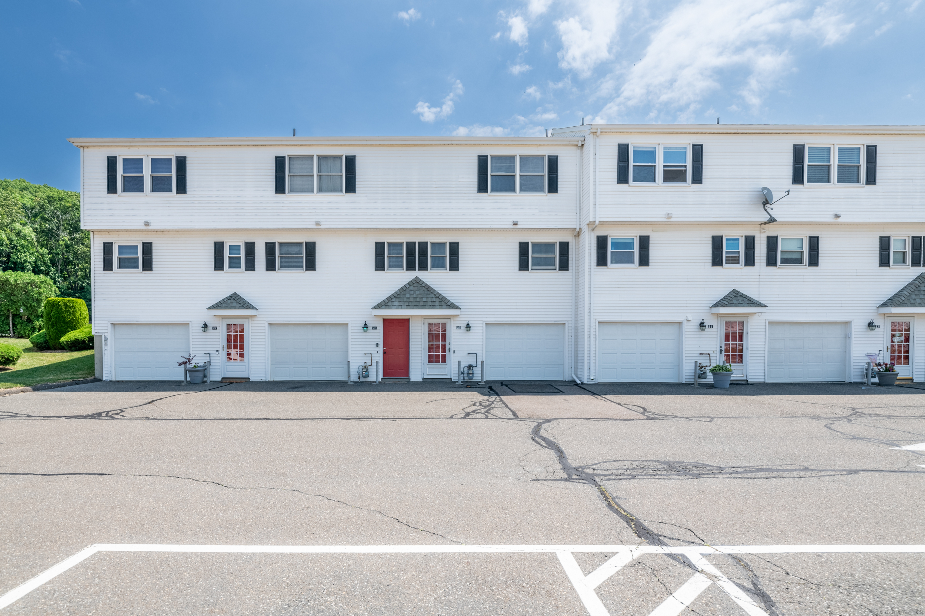 25 Commodore Commons 25