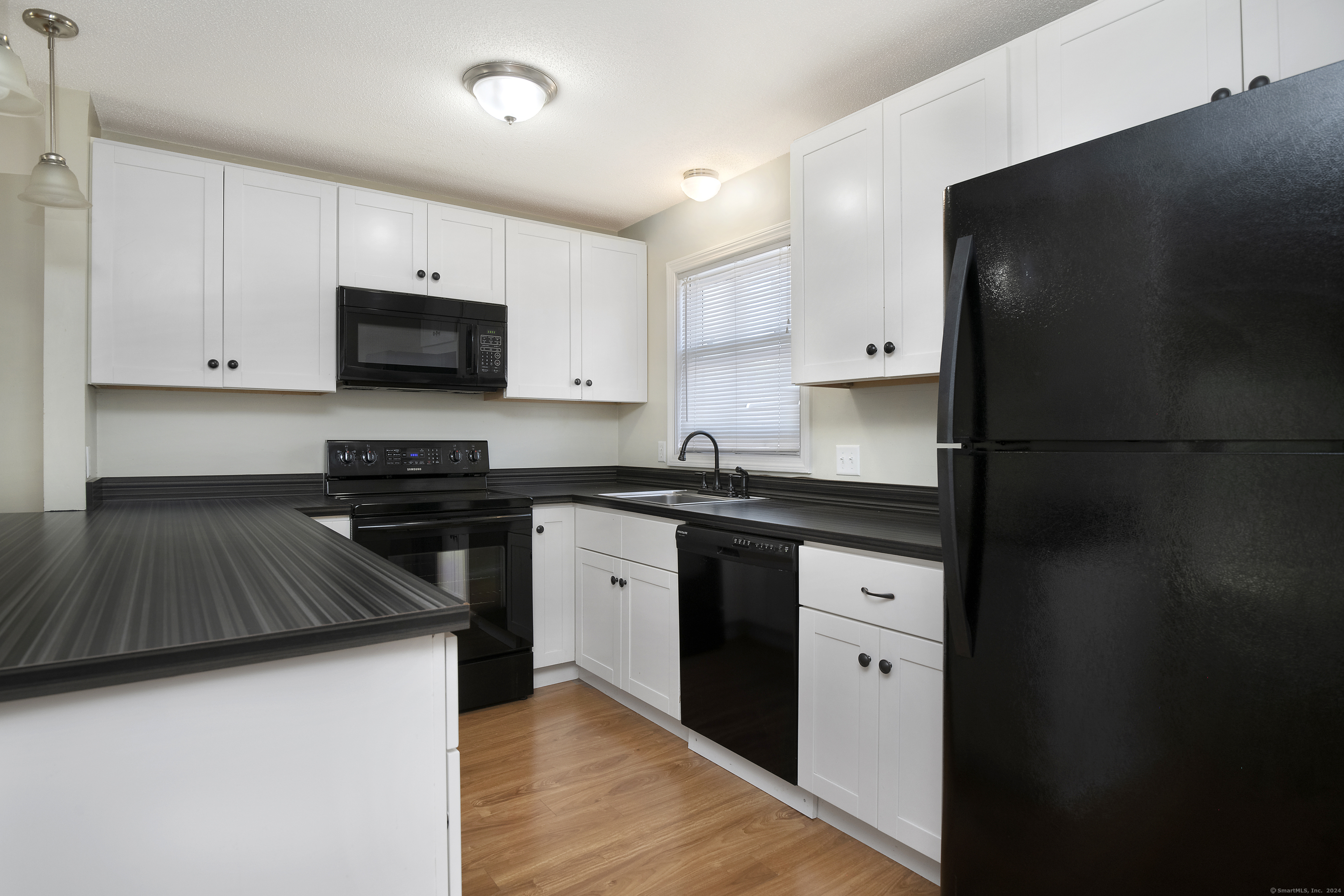 25 Commodore Commons 25