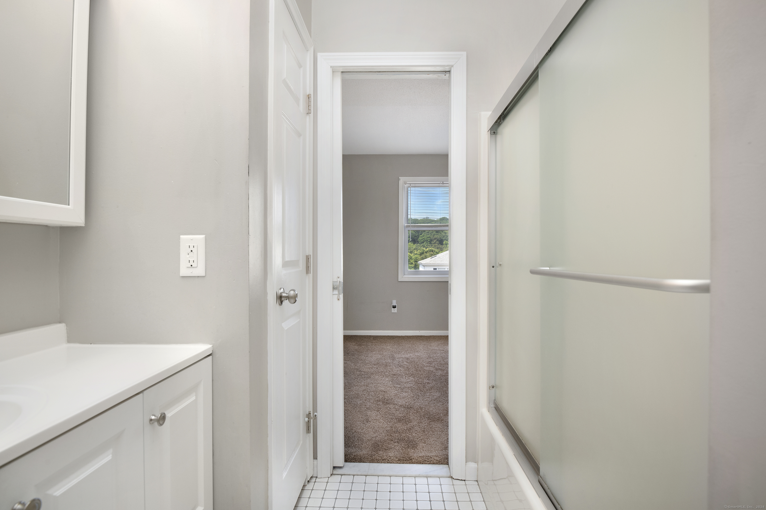 25 Commodore Commons 25