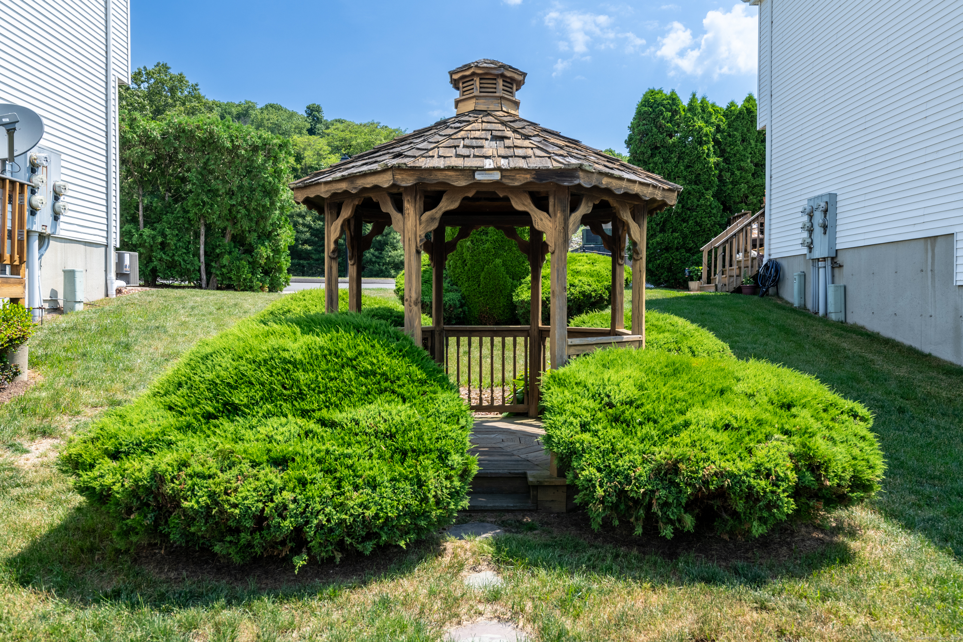 25 Commodore Commons 25
