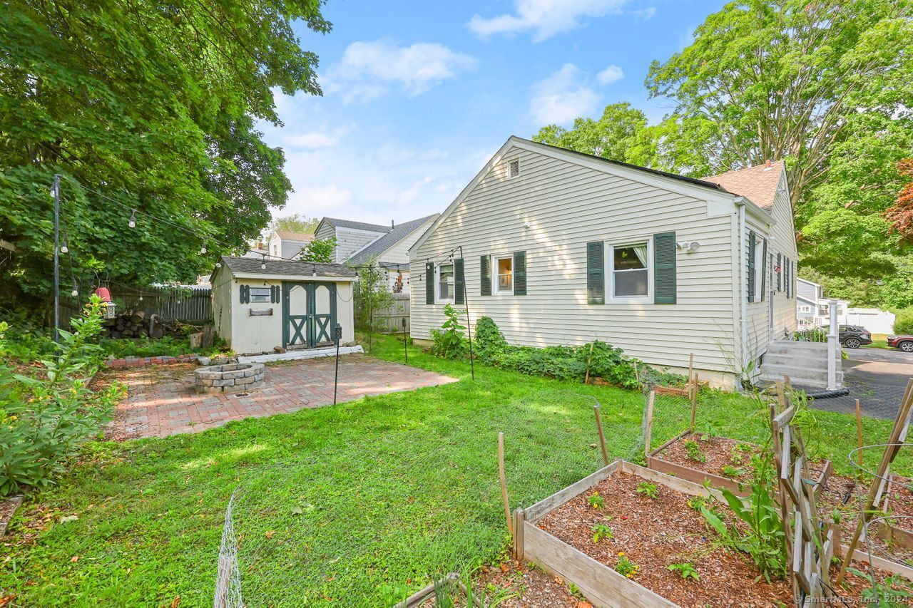 215 Bennett Street